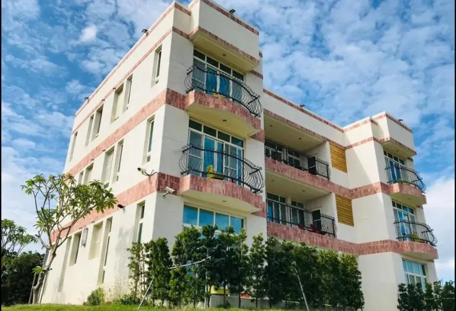 Property building in Full Moon Resort Property building in Full Moon Resort