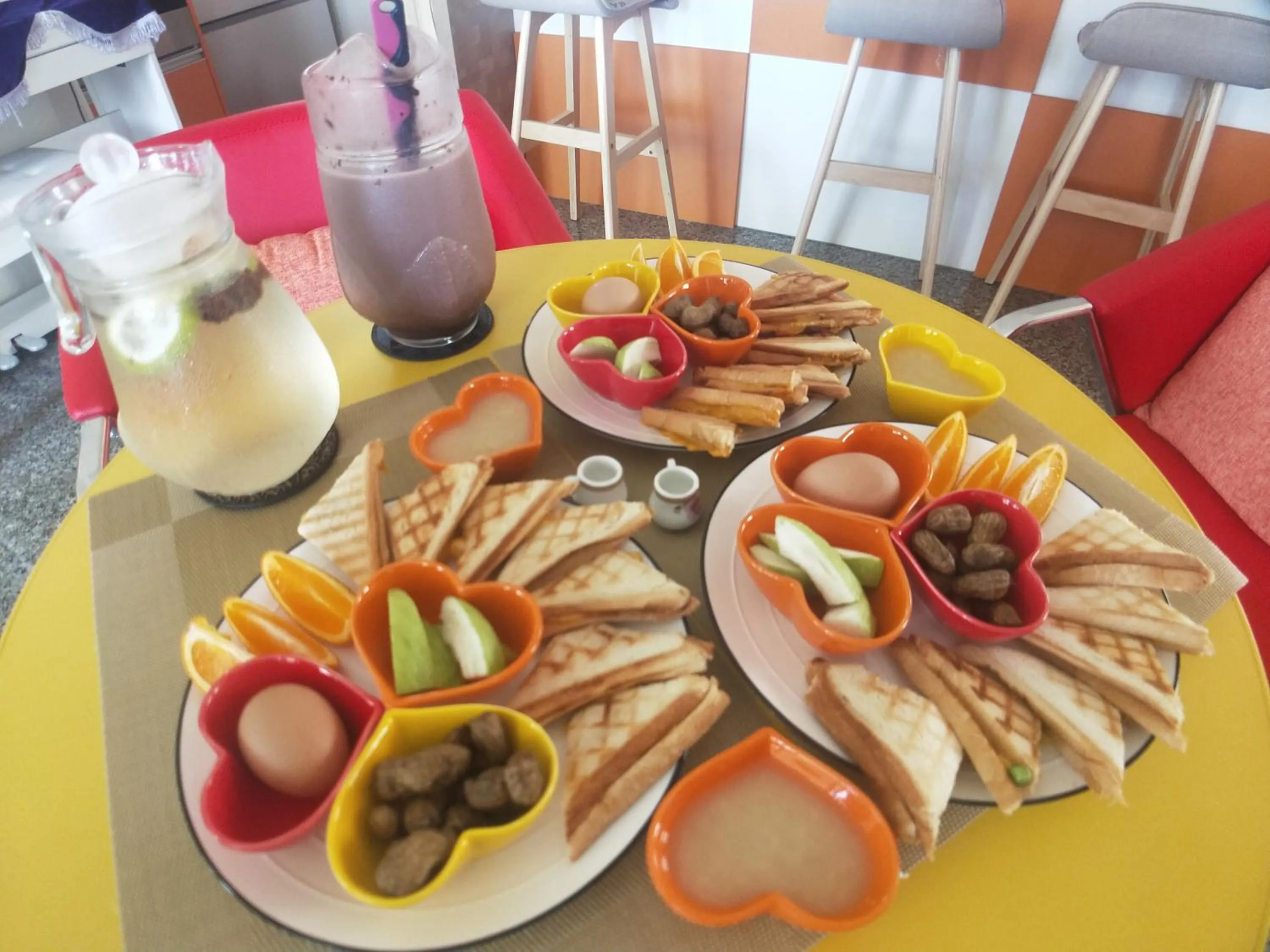 Food in Full Moon Resort