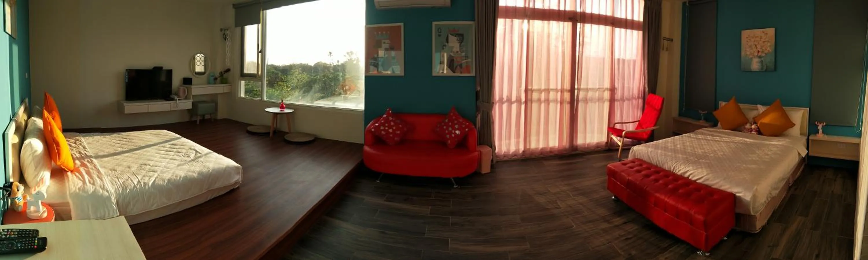 Photo of the whole room, Bed in Full Moon Resort