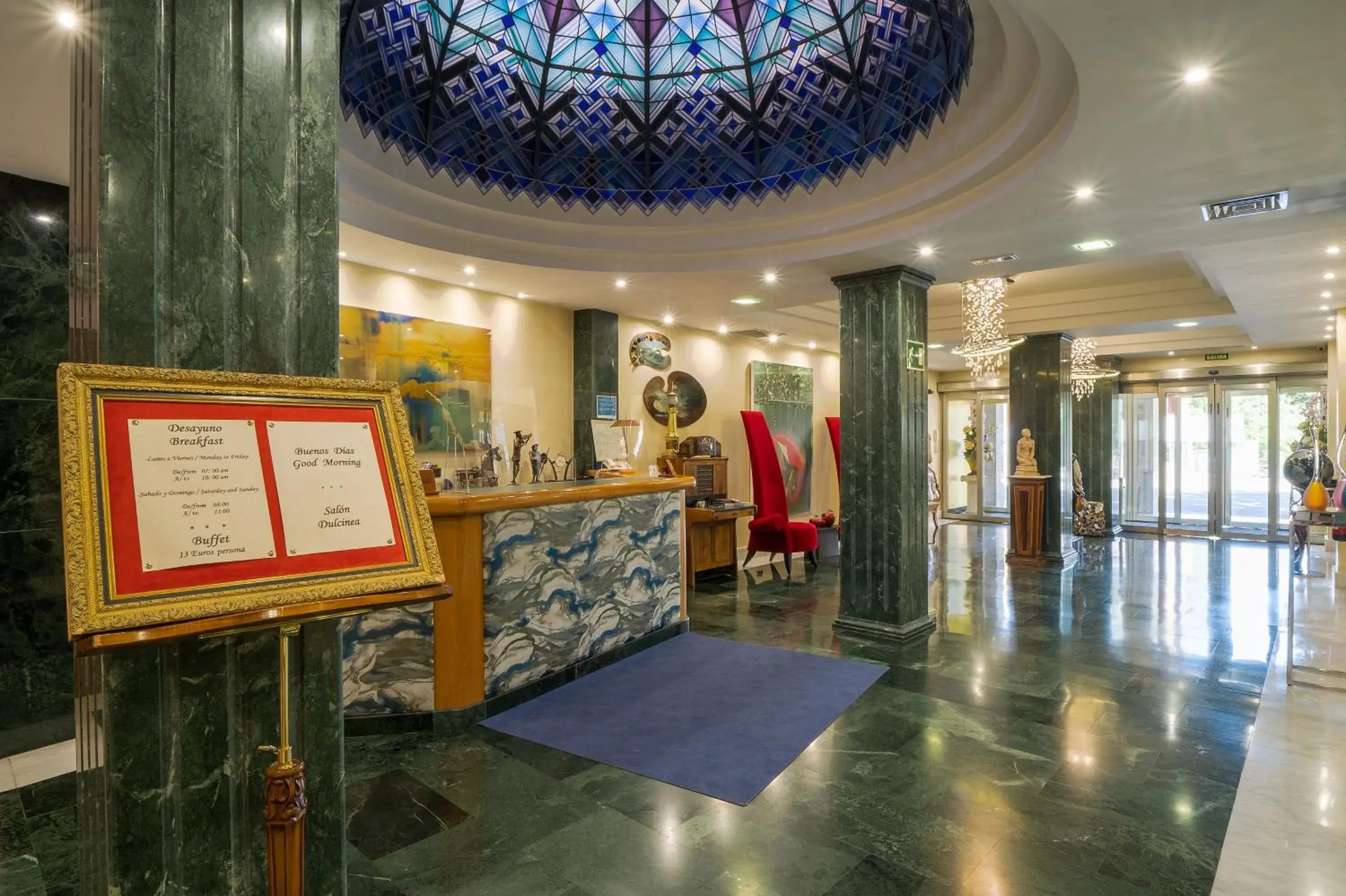 Facade/entrance, Lobby/Reception in Hotel Sancho