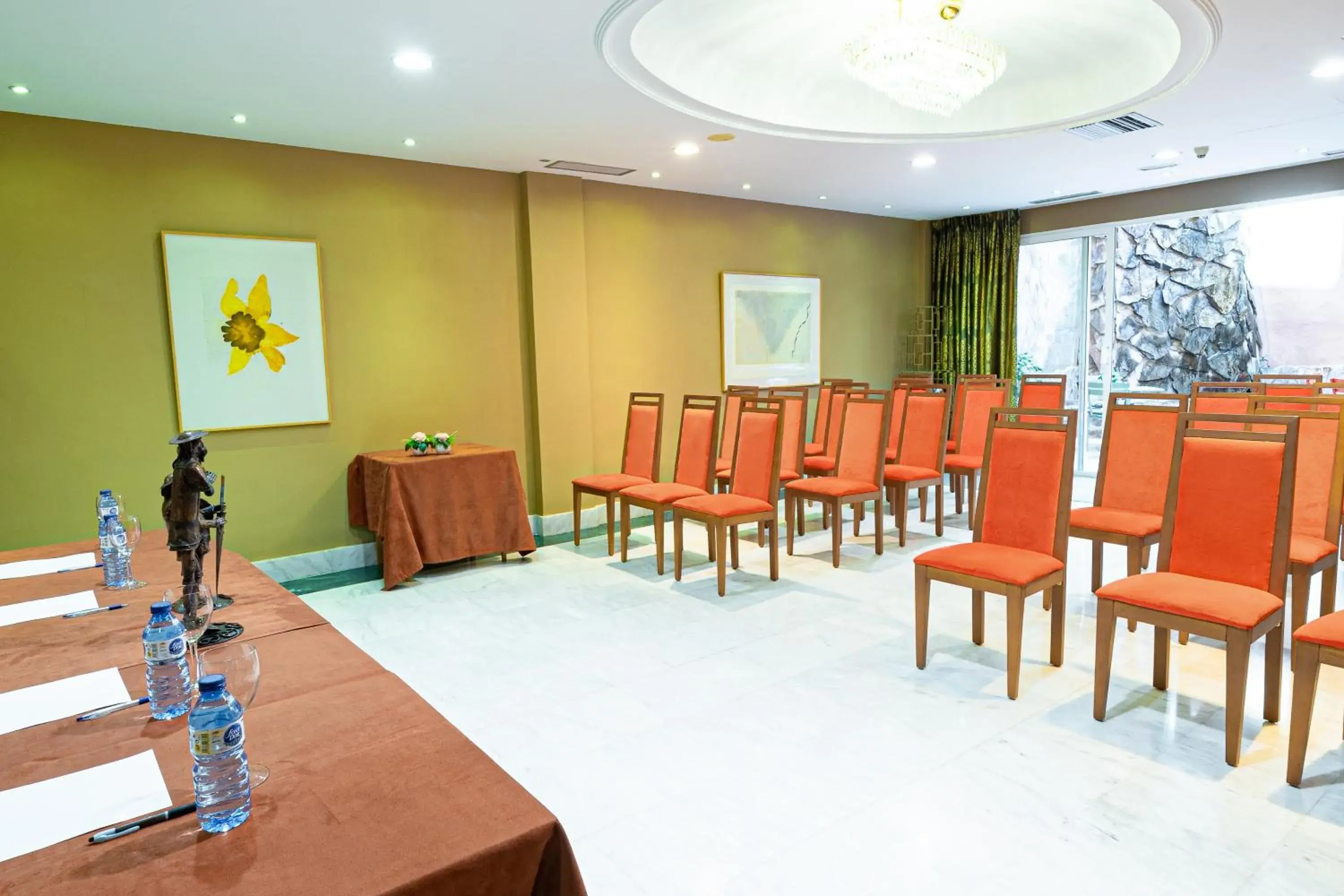 Business Area/Conference Room in Hotel Sancho