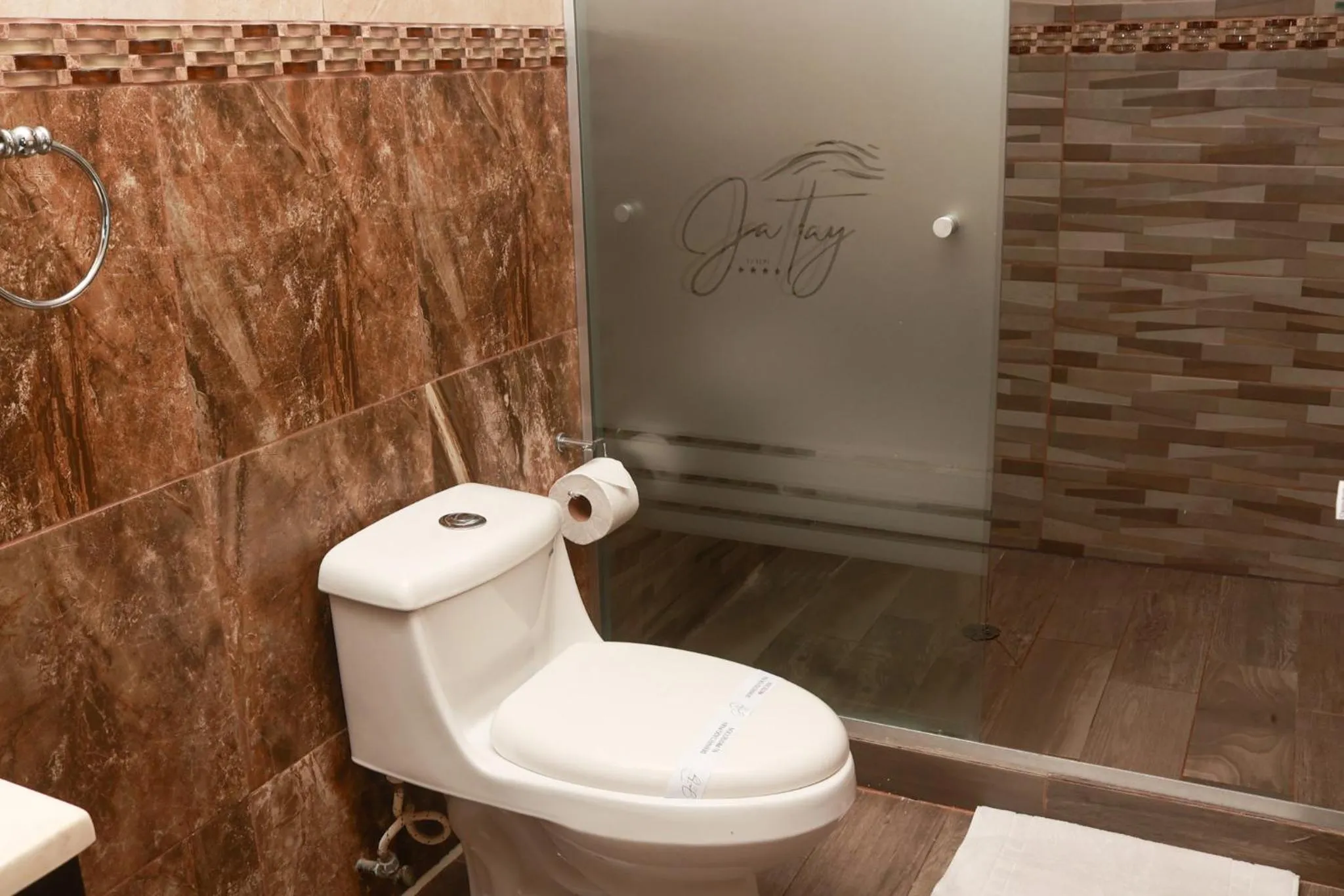 Bathroom in Hotel Jatay