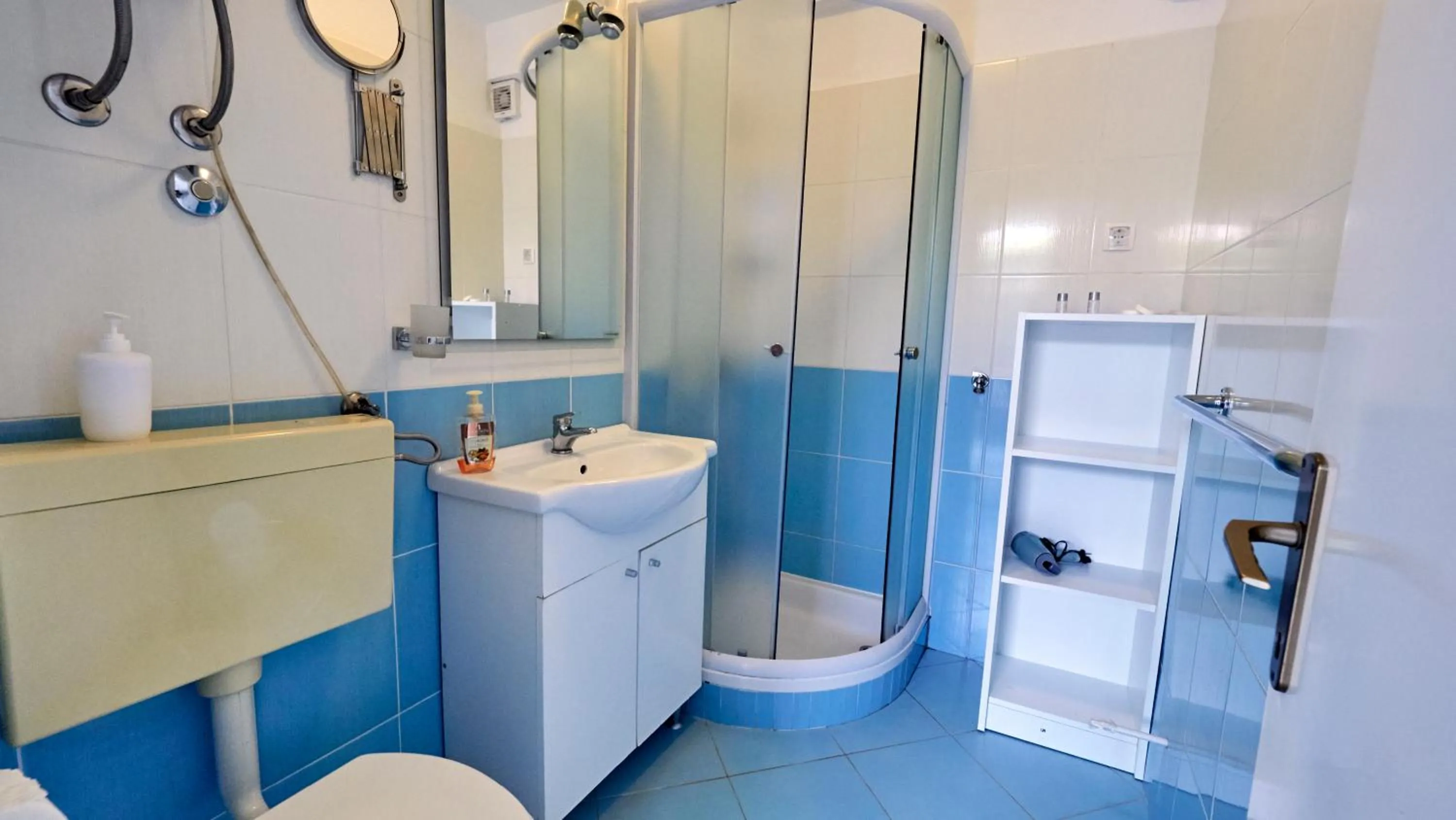 Bathroom in B&B Villa Vela