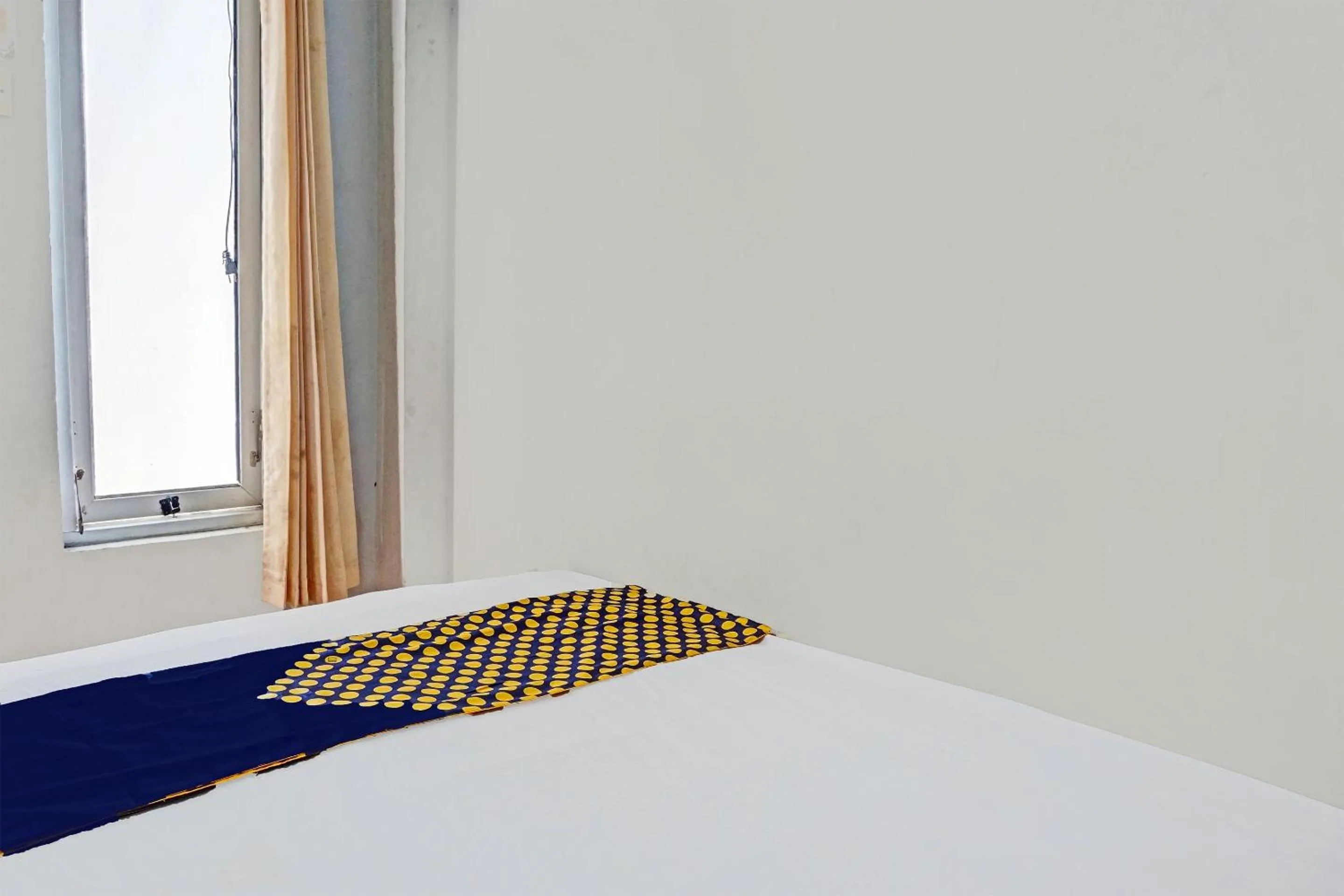 Bedroom, Bed in OYO Life 1711 Serayu Sumbersari Residence