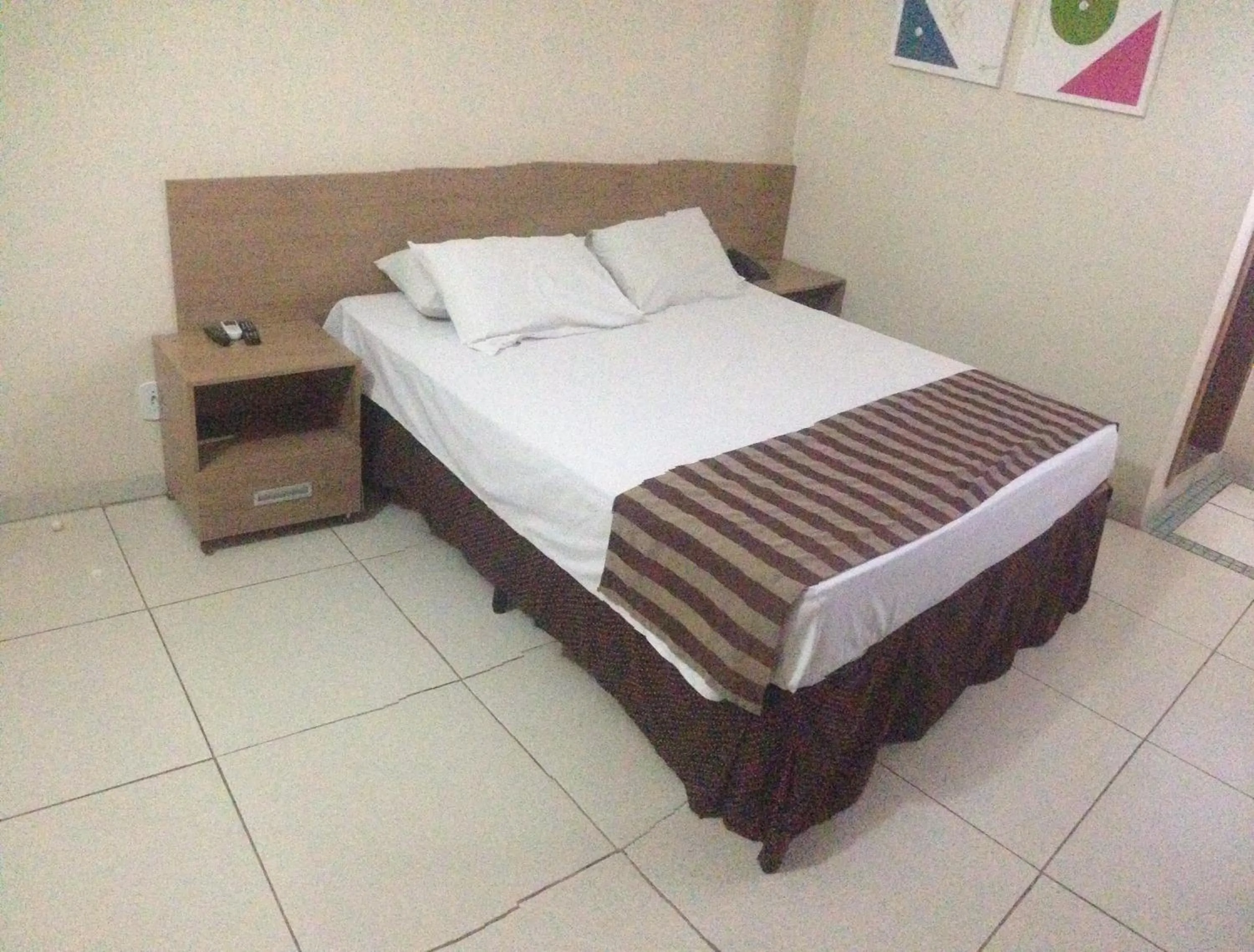 Bed in Hotel Express - Leva e busca no aeroporto grátis 24 horas