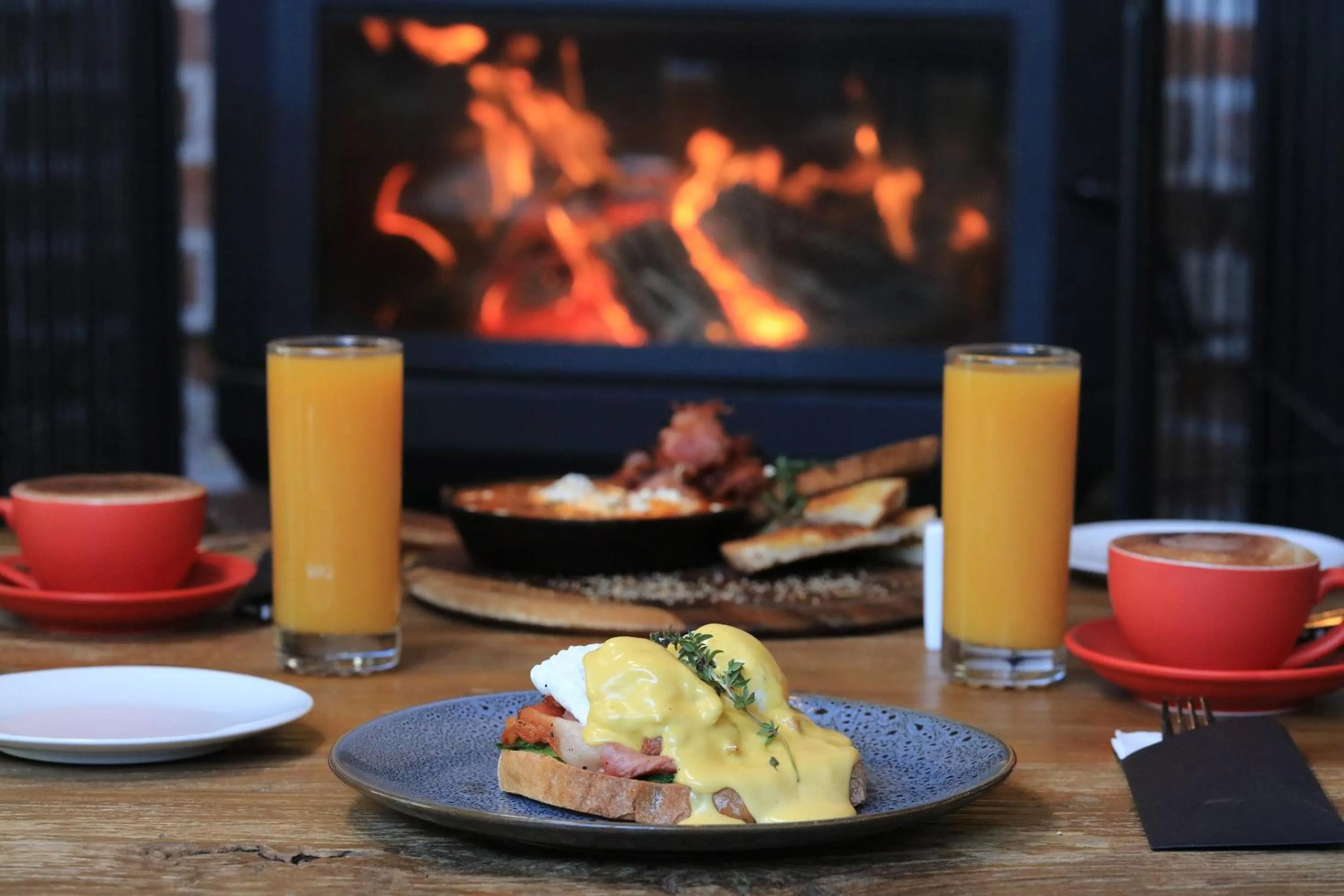 Breakfast in Dubbo Rhino Lodge