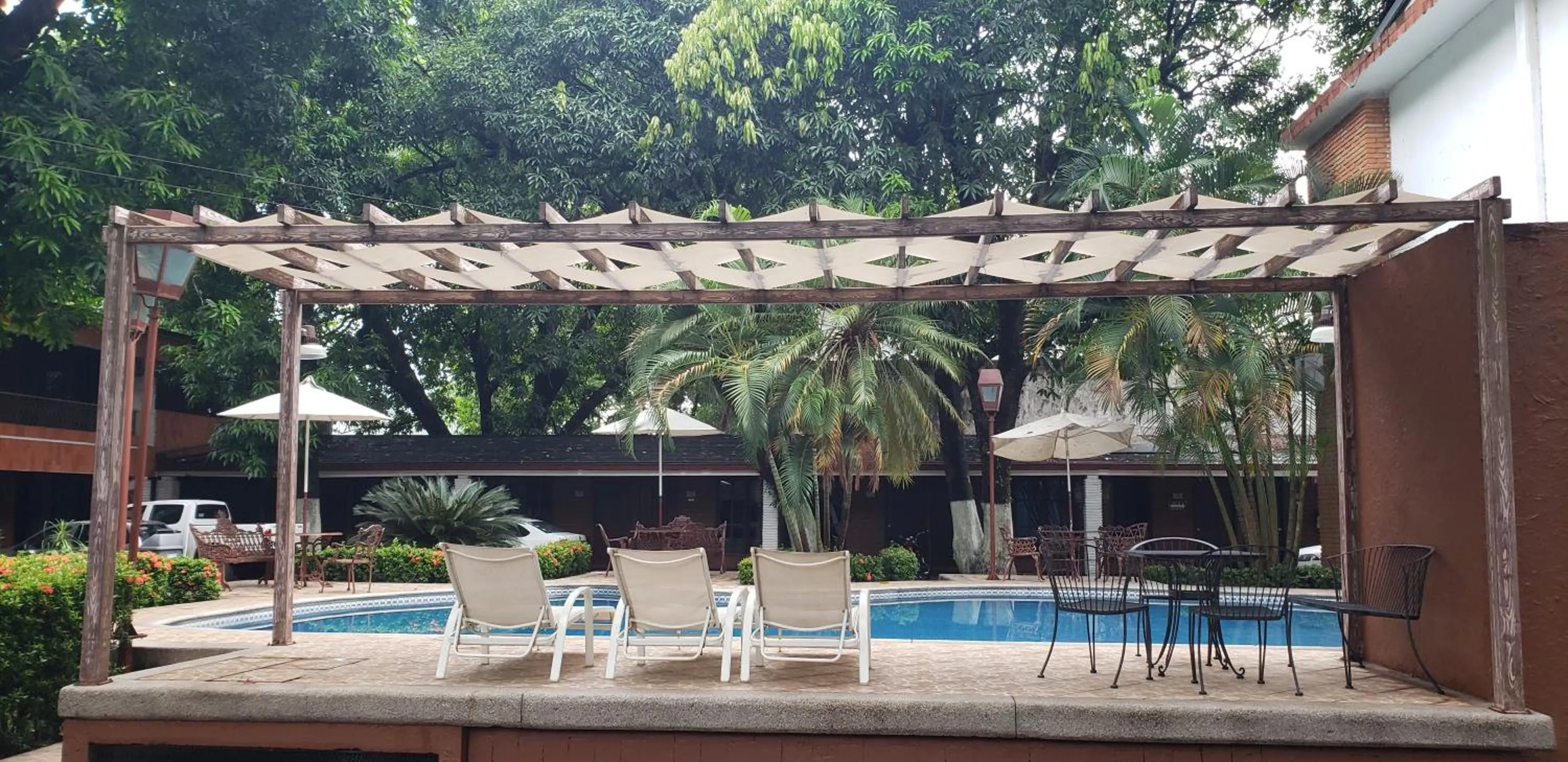 Patio in Hotel El Rancho