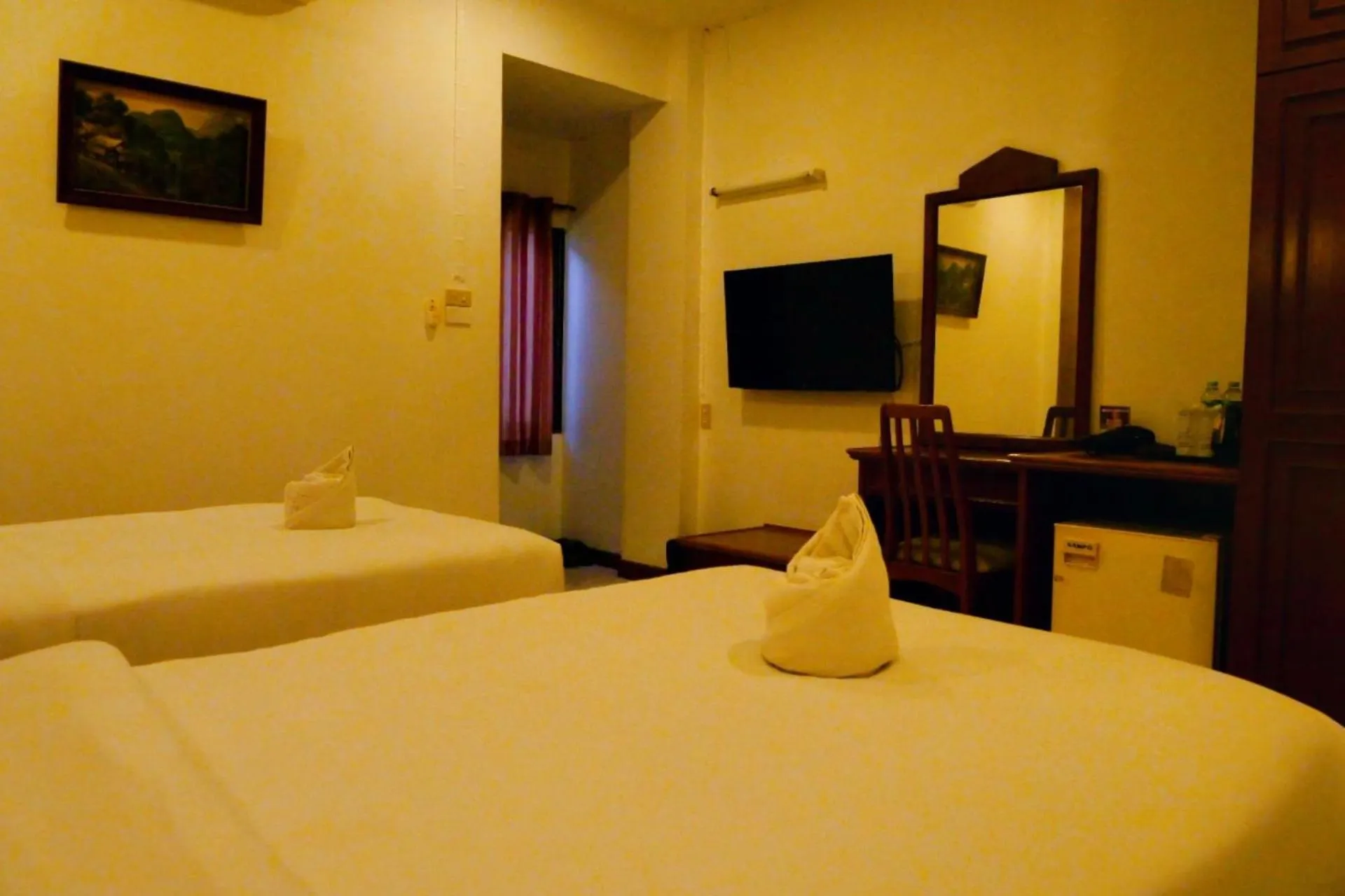 Bed in Hua Lin Inn