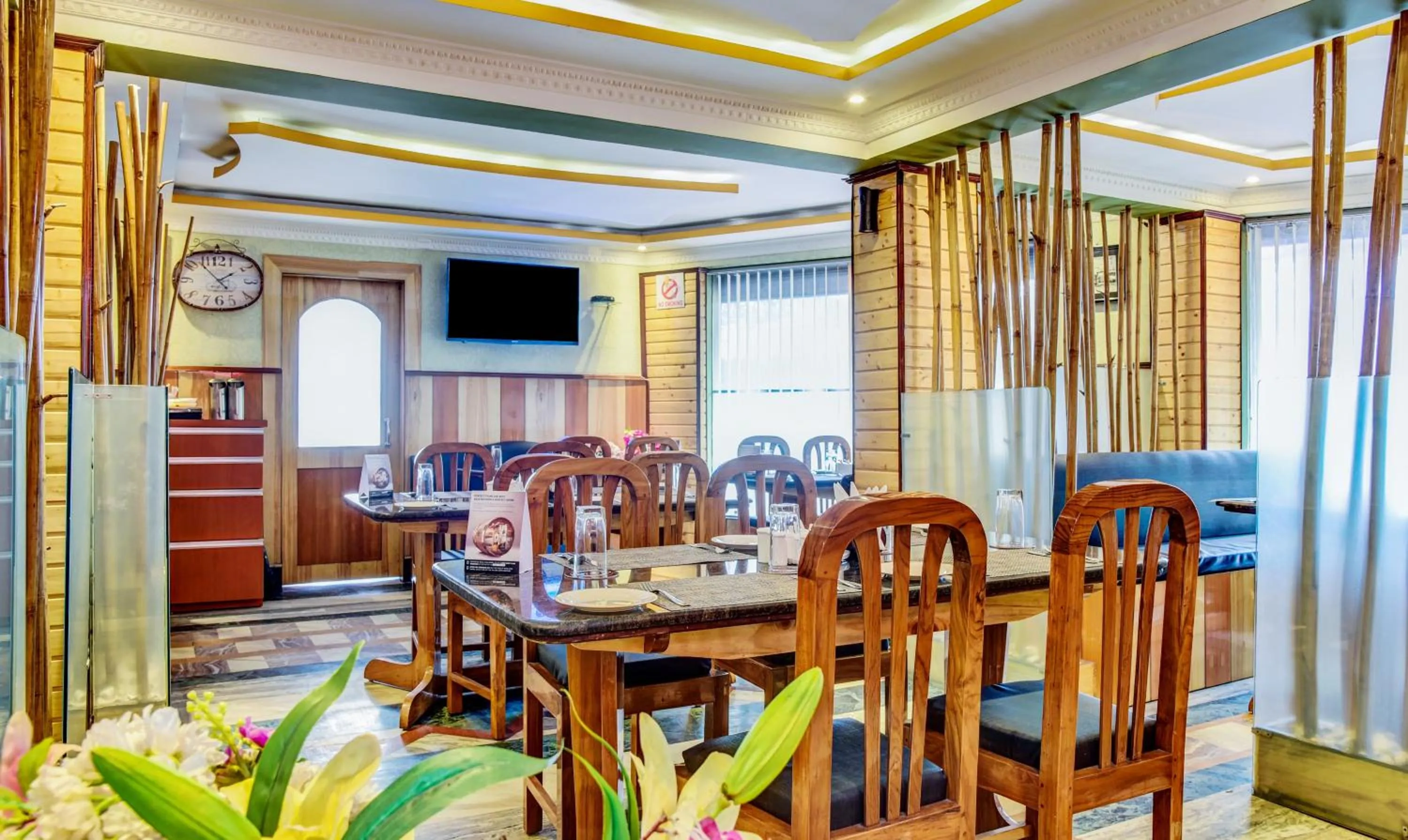 Continental breakfast in Itsy Hotels The Villa Retreat