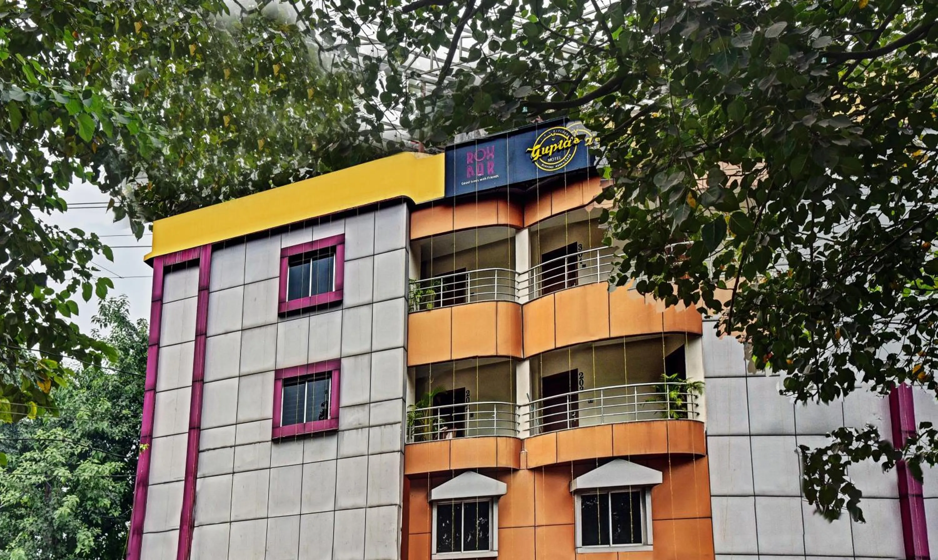 Property building in Itsy Hotels The Villa Retreat