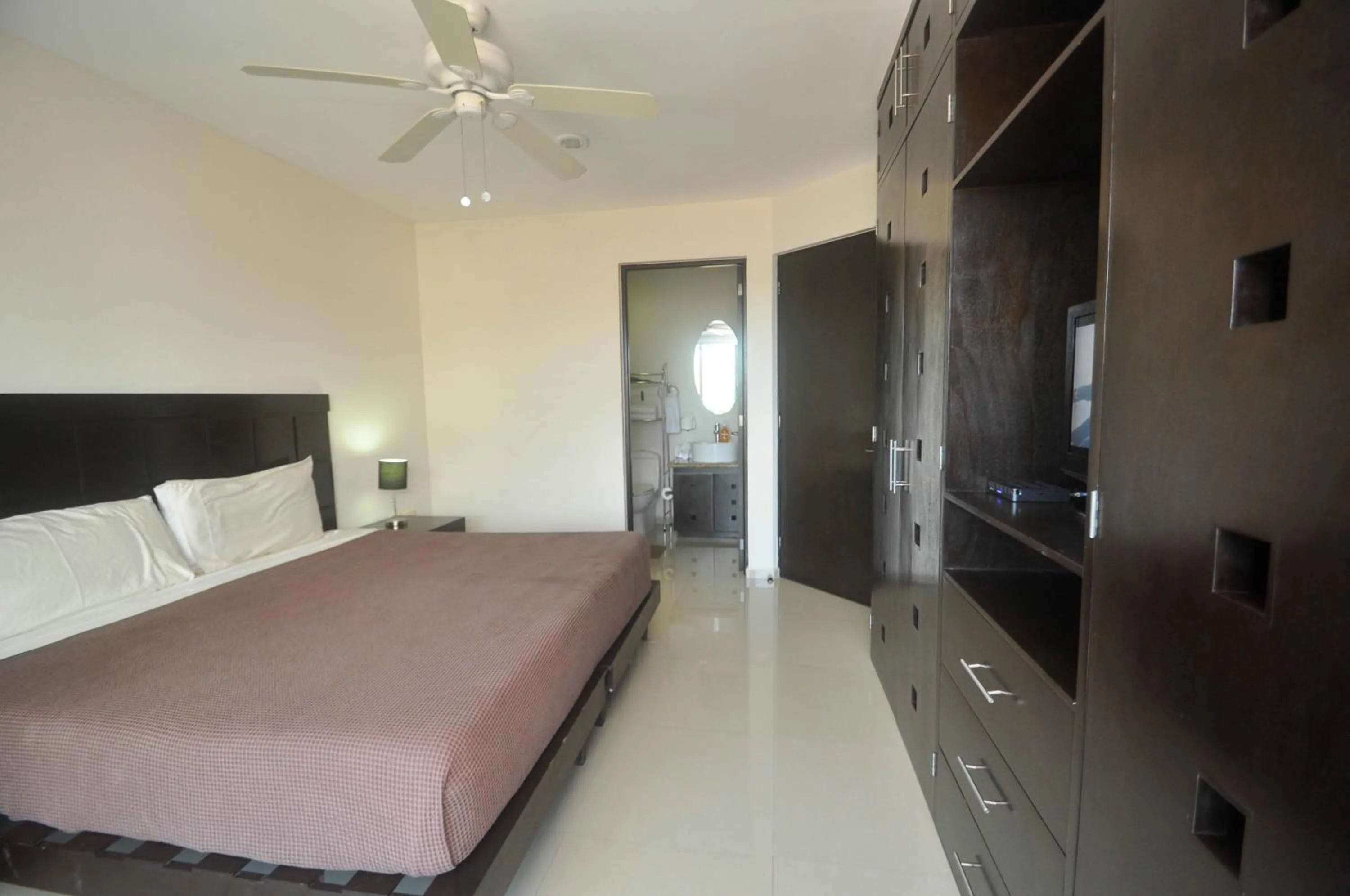 Bathroom, Bed in Phenomenal Location Near Beach & 5th with Stunning Roof Pool