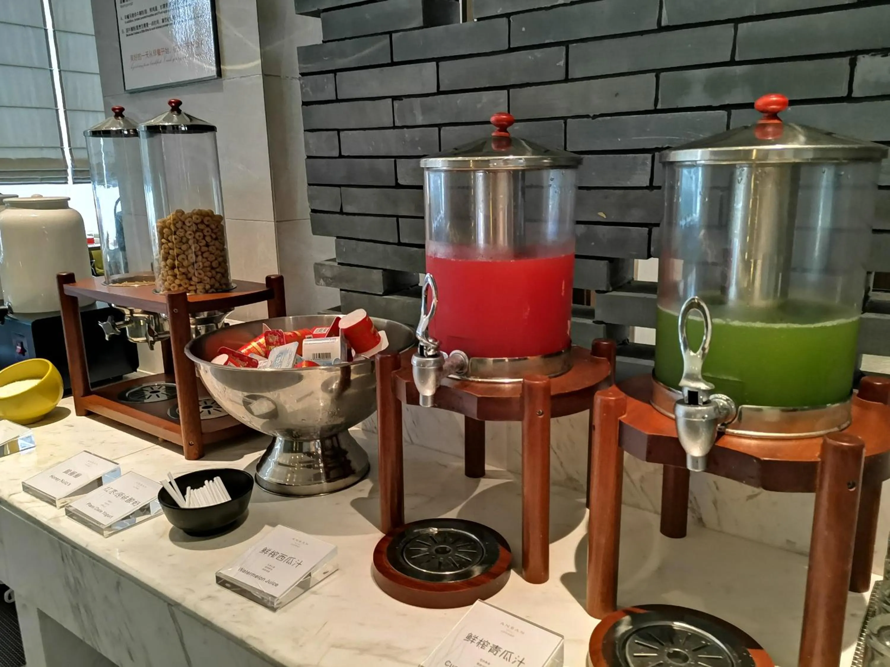 Buffet breakfast in Anban Hotel Shenzhen