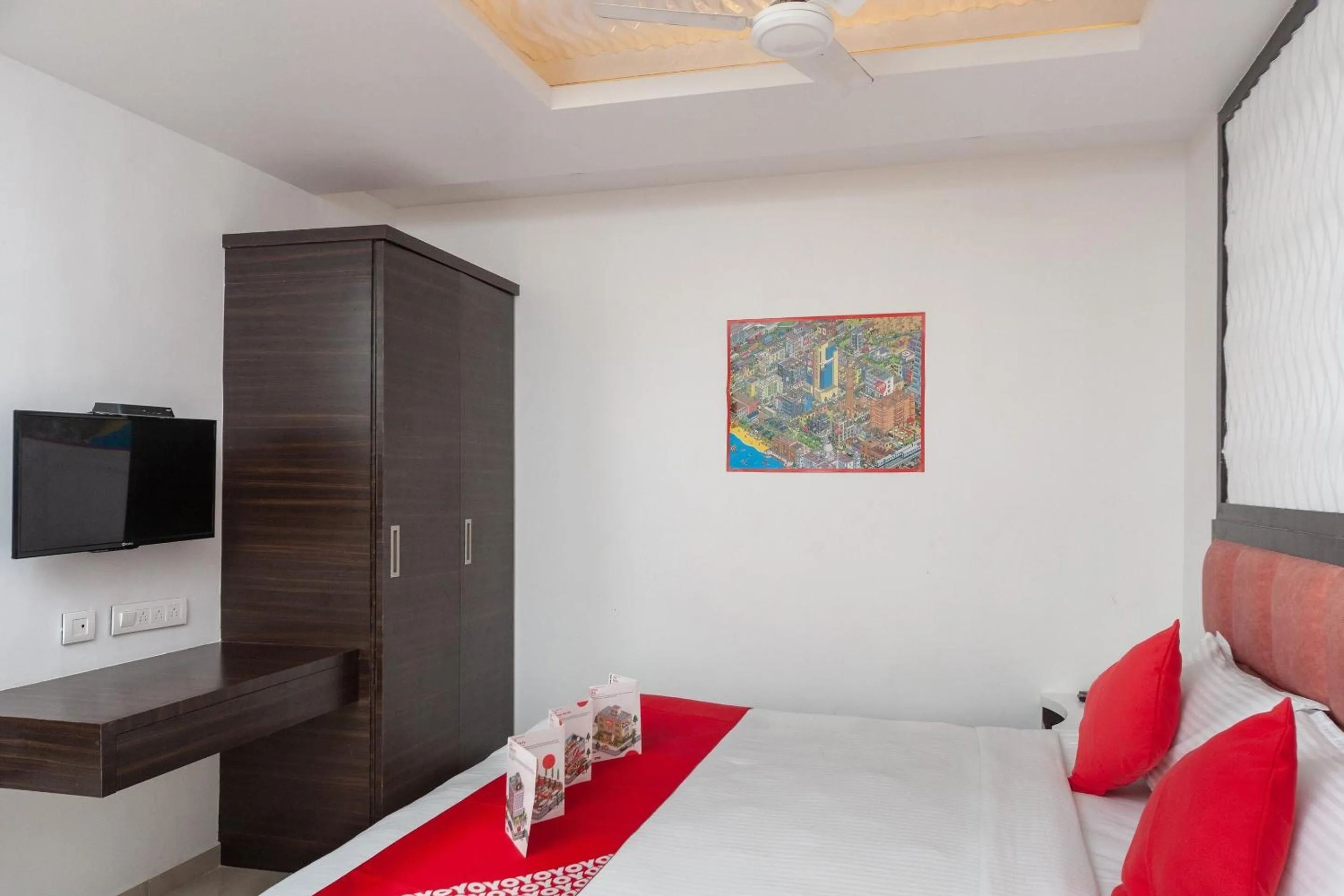 Bedroom in  Super OYO Capital O Admire Suit Hospitality