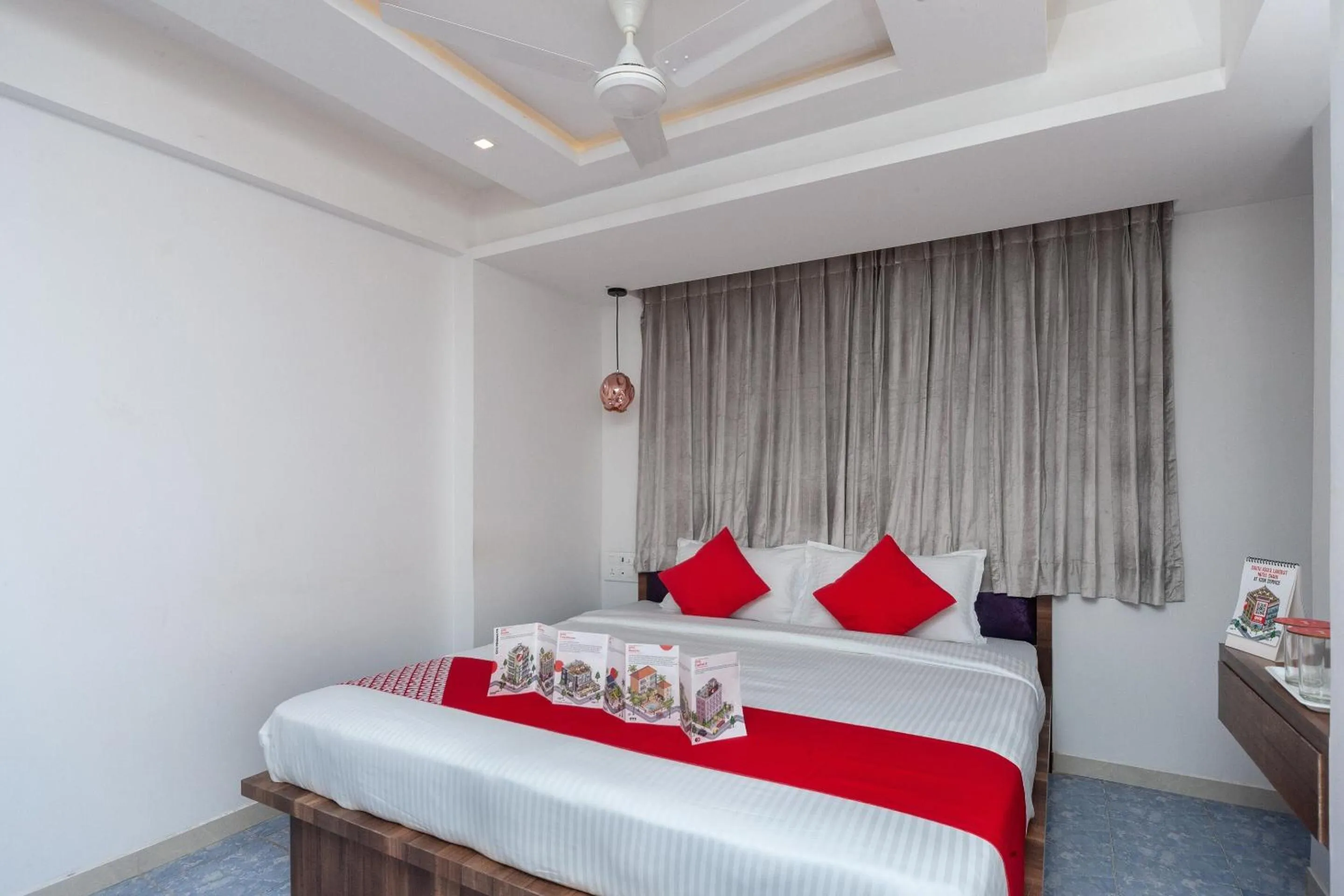 Bedroom in  Super OYO Capital O Admire Suit Hospitality