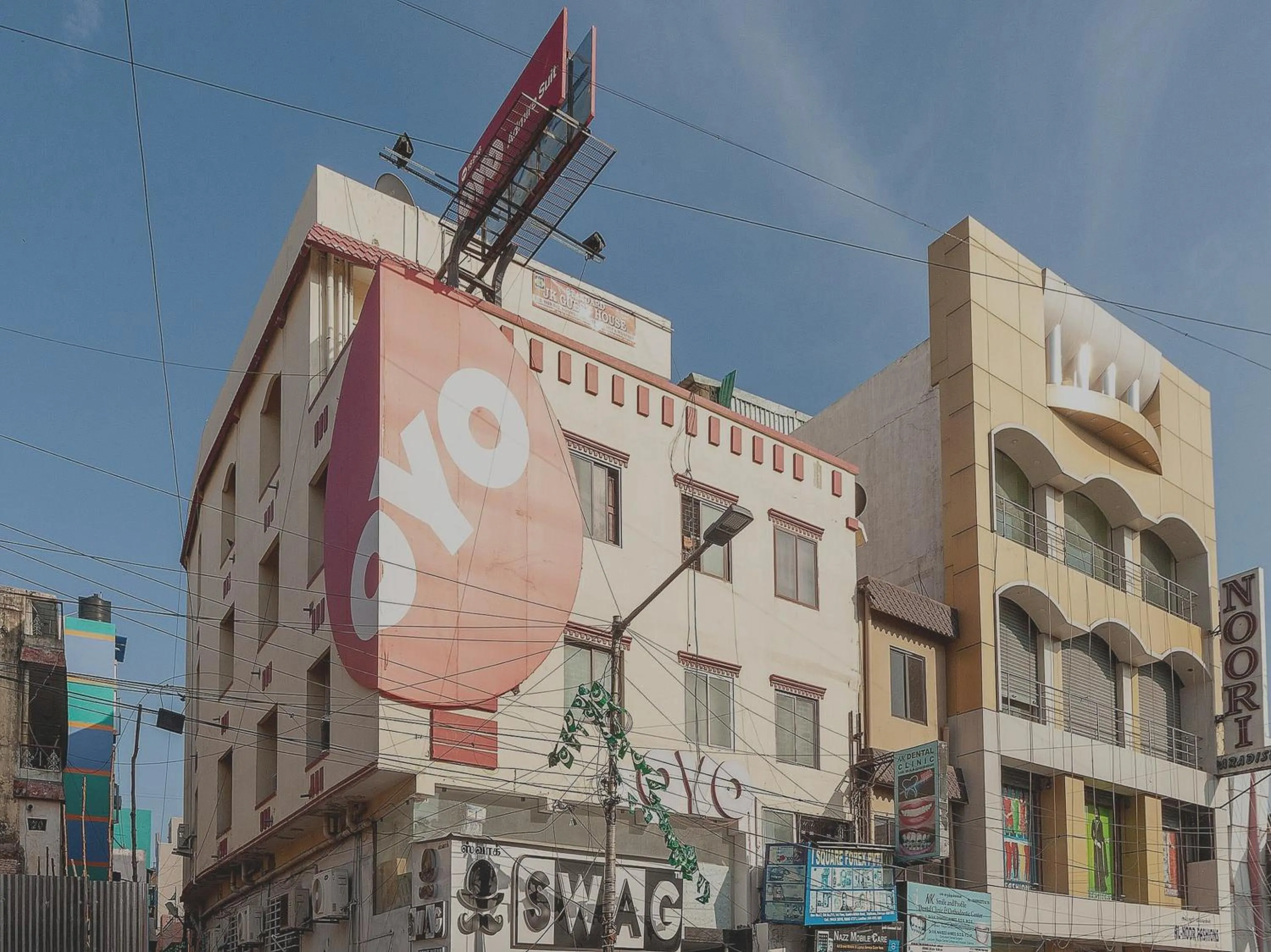 Facade/entrance, Property Building in  Super OYO Capital O Admire Suit Hospitality