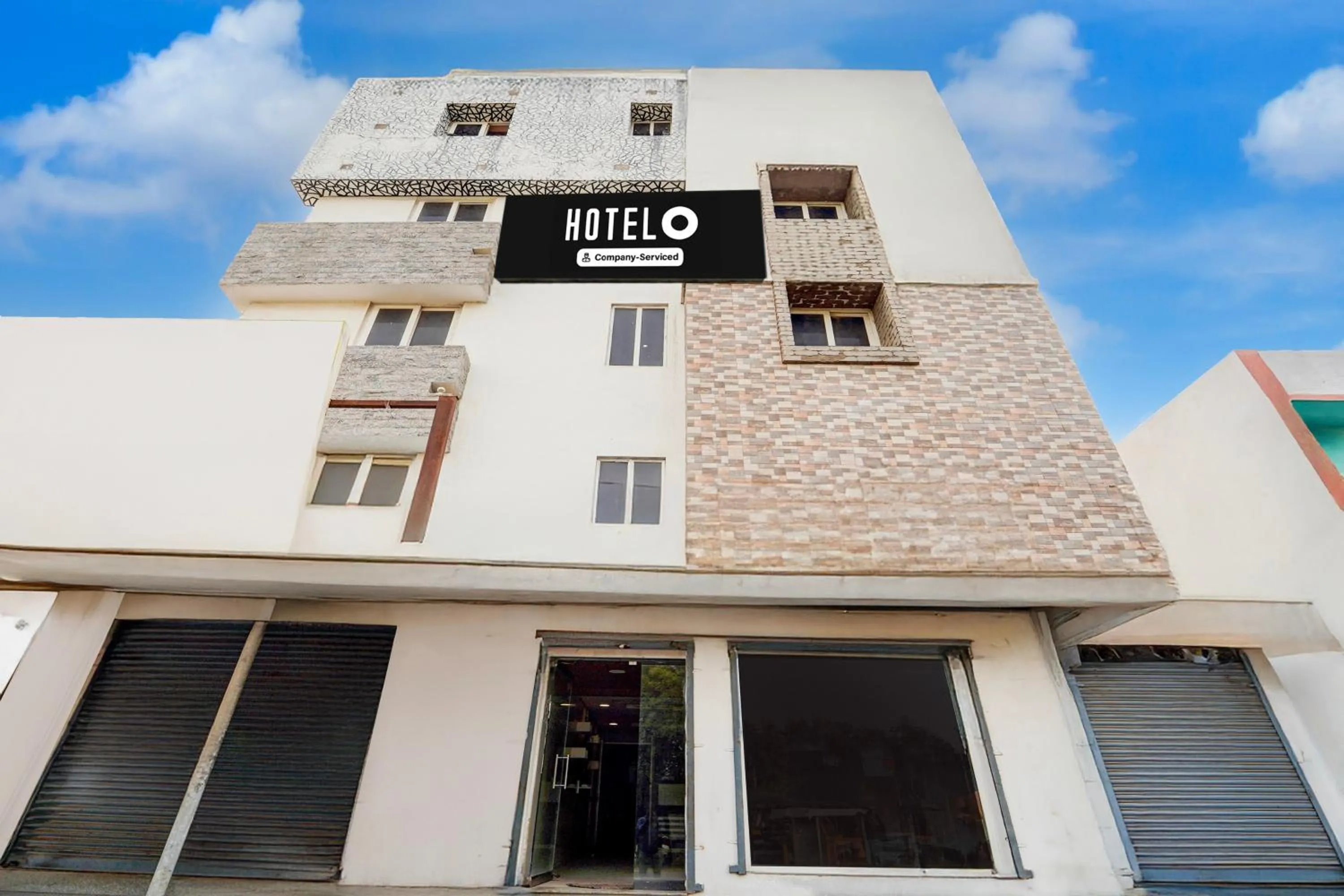 Facade/entrance in Super Hotel O Anna Nagar Madurai