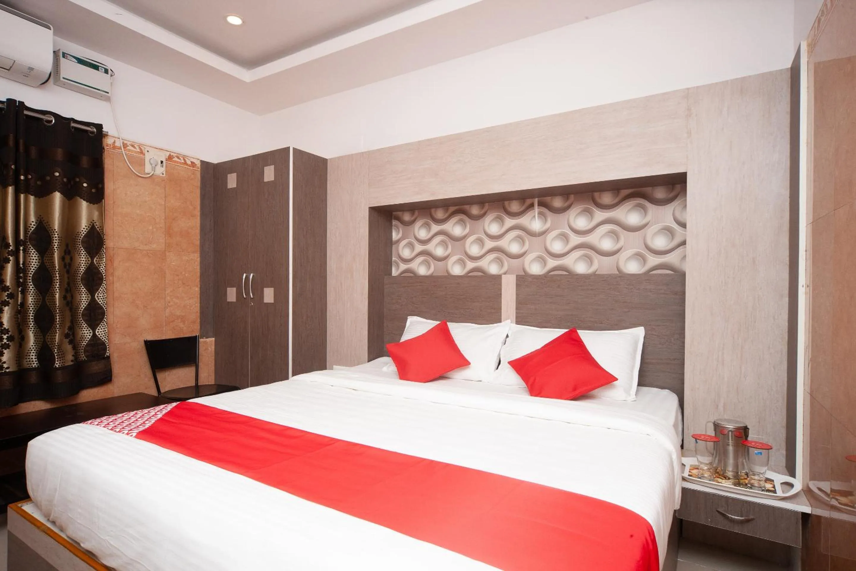 Bedroom in Peace Residency