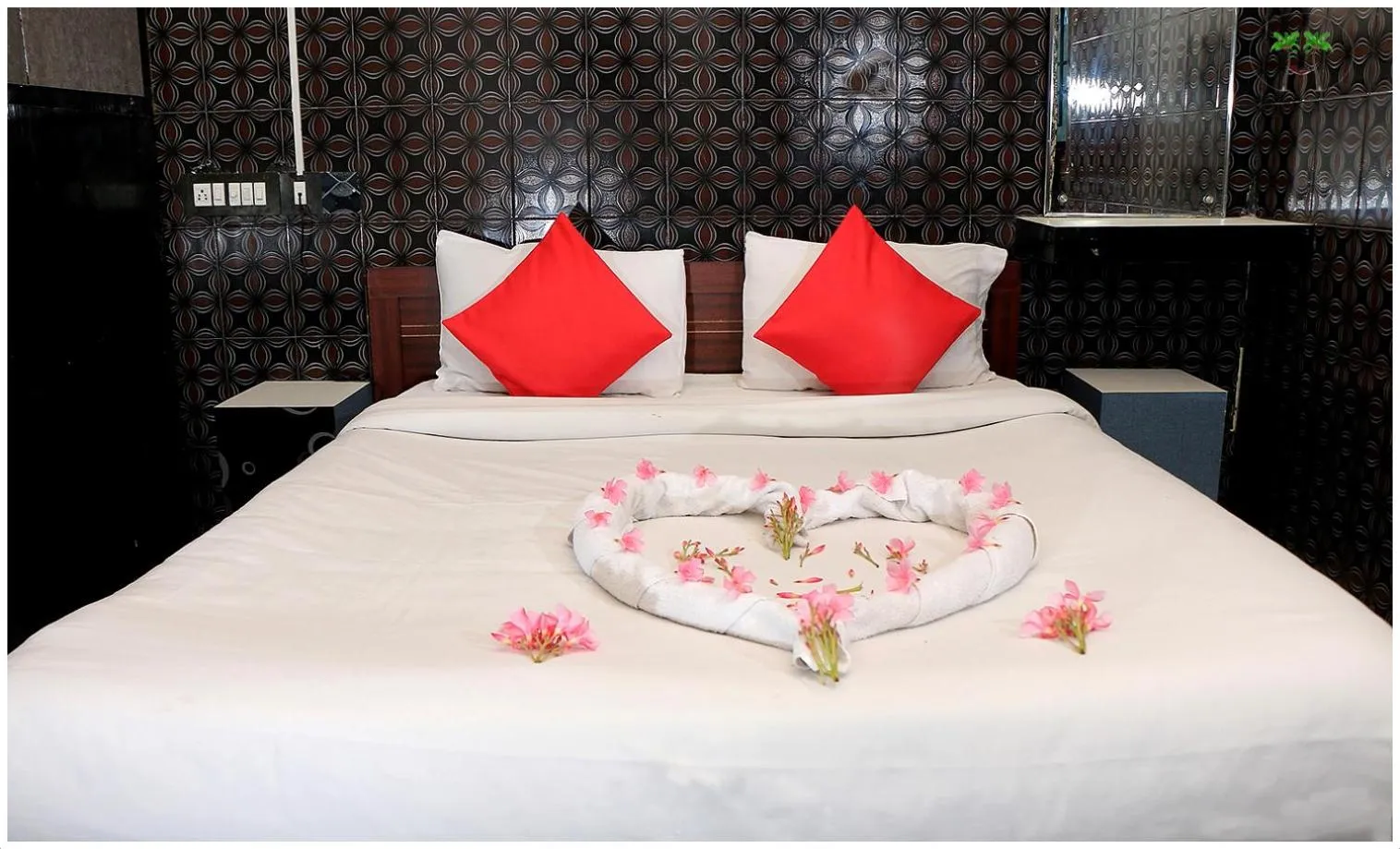 Bed in Peace Residency