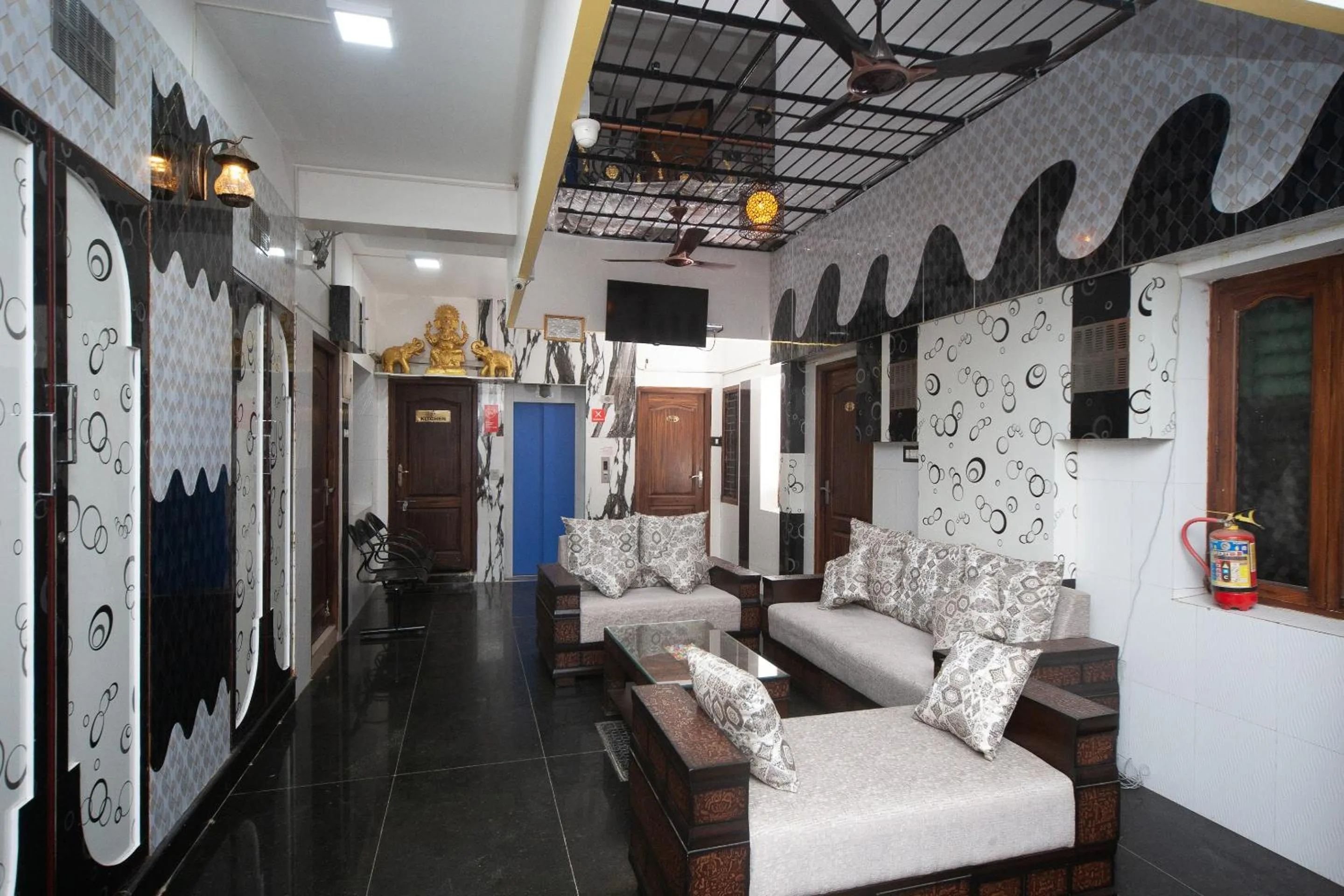 Lobby or reception in Peace Residency