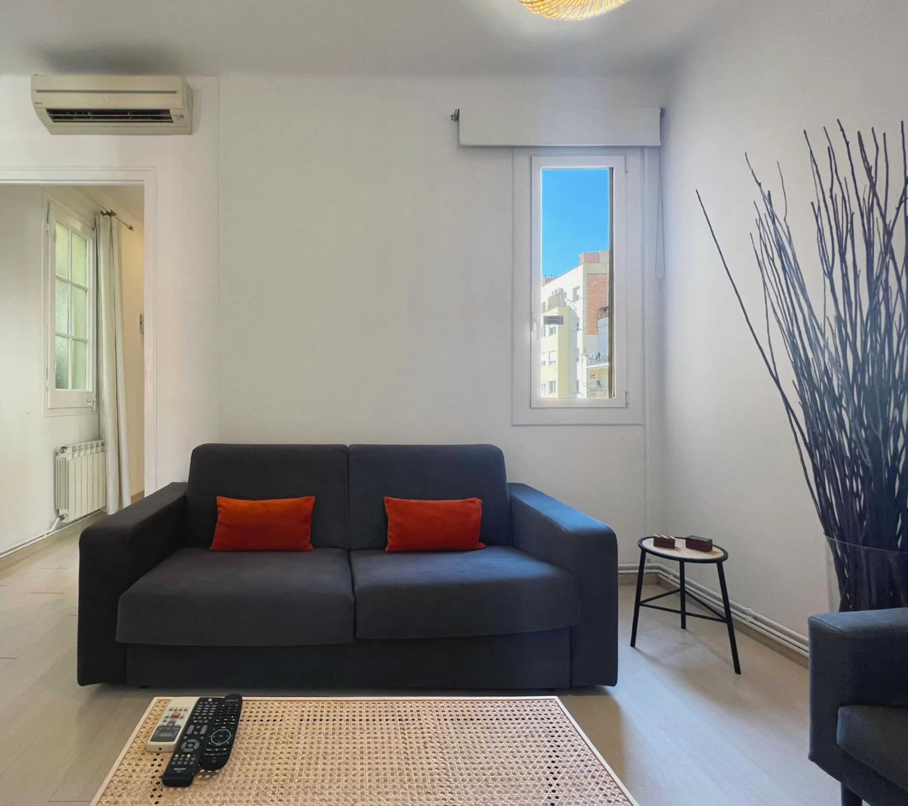 TV and multimedia in Stay U-nique Apartments Lepant