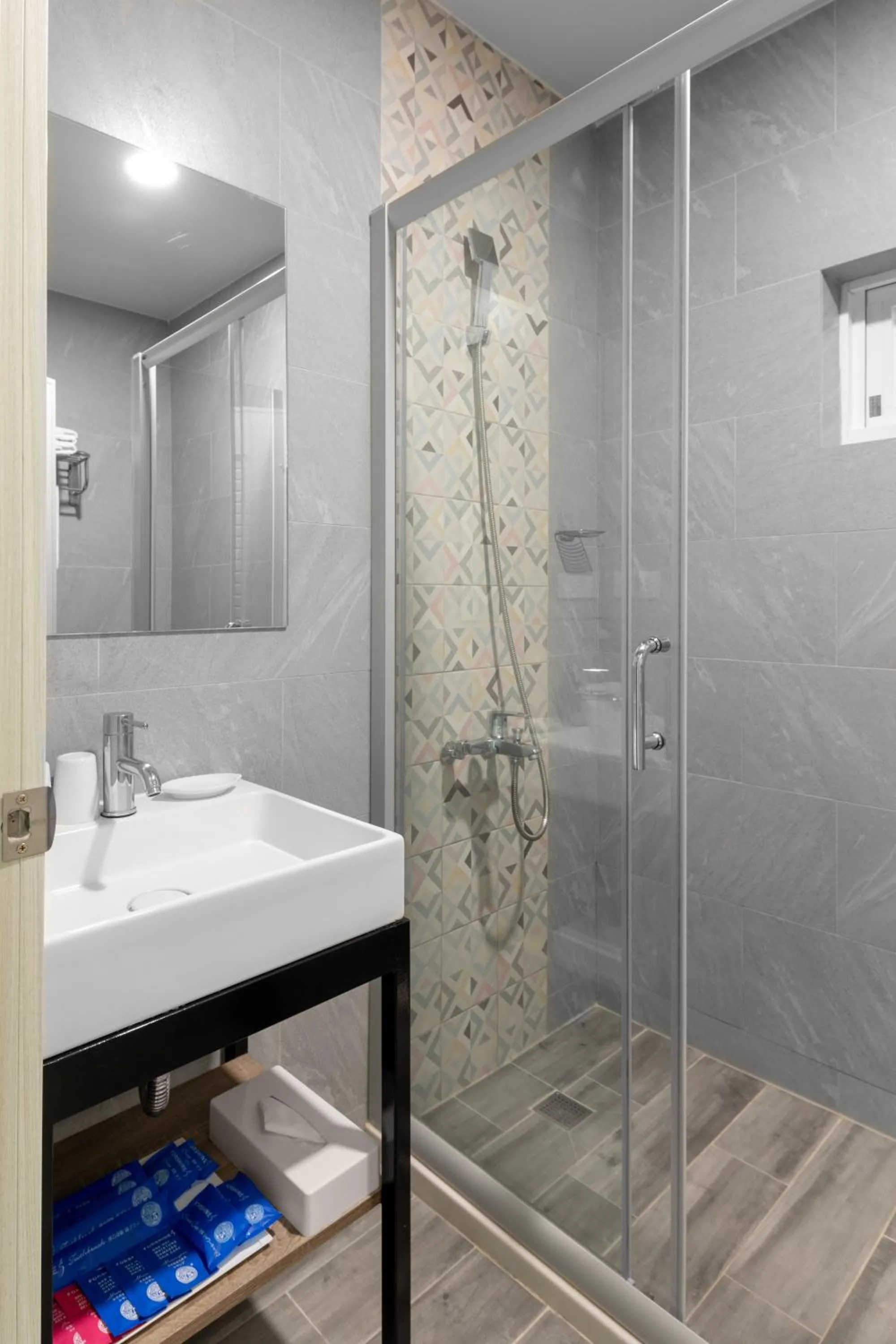 Toilet in Hotel Brown - Zhongzheng