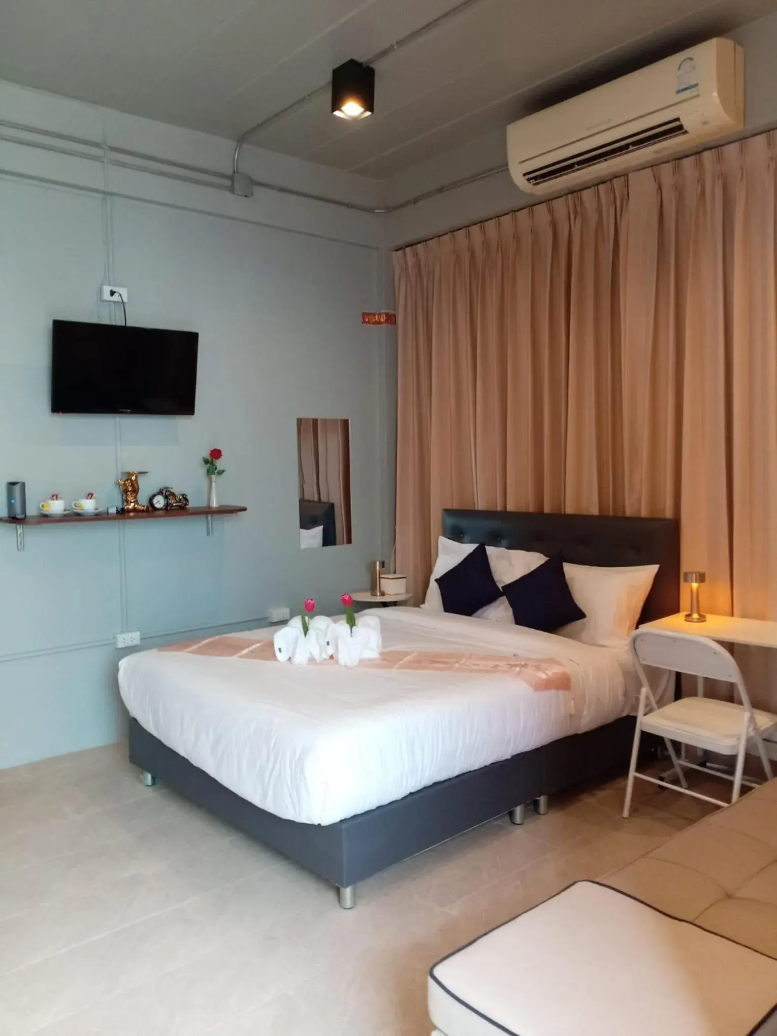 Studio in The Way Patong Hotel Studio in The Way Patong Hotel