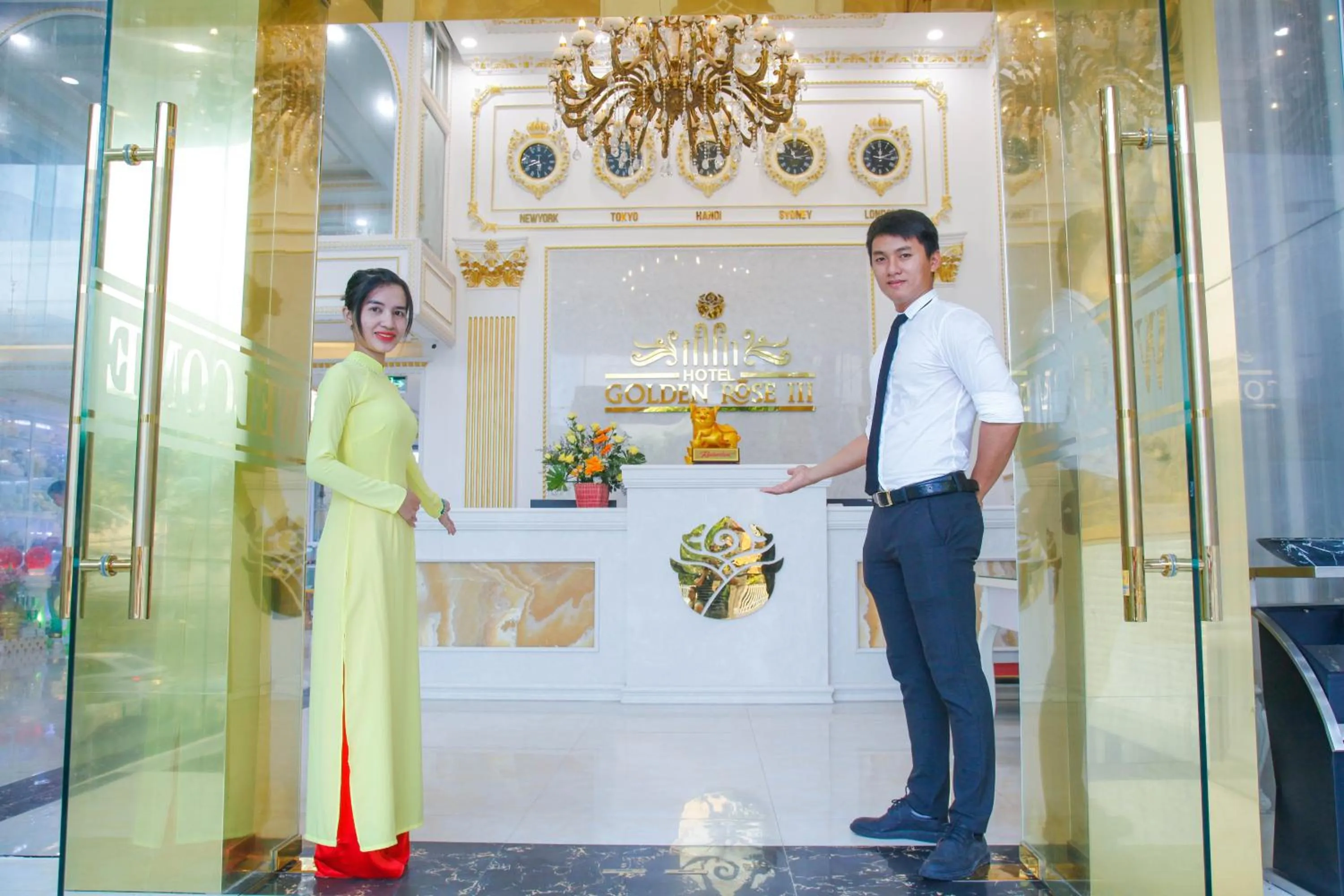 Lobby or reception in Royal Beach Hotel by THG