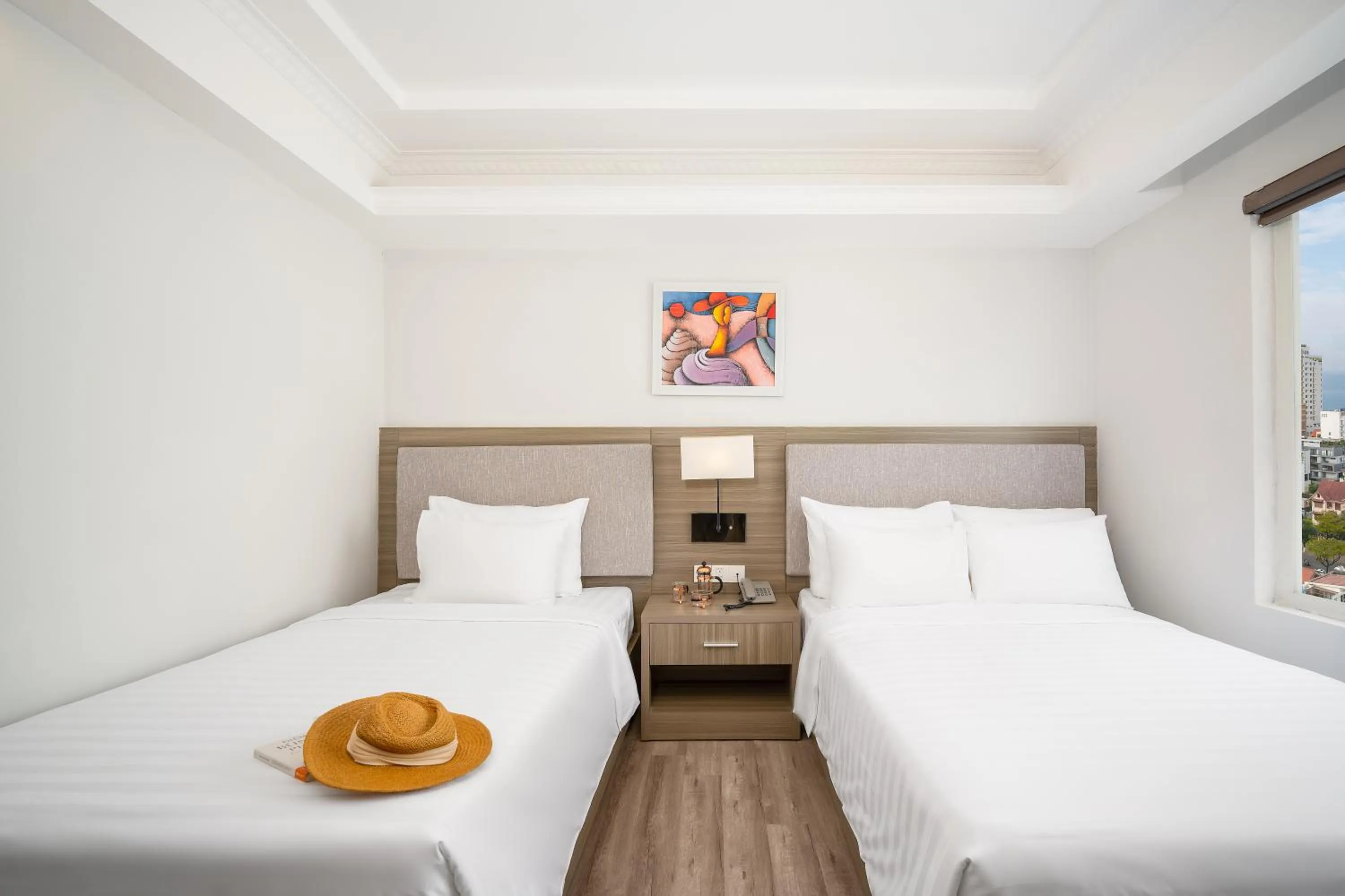 Bed in Royal Beach Hotel by THG