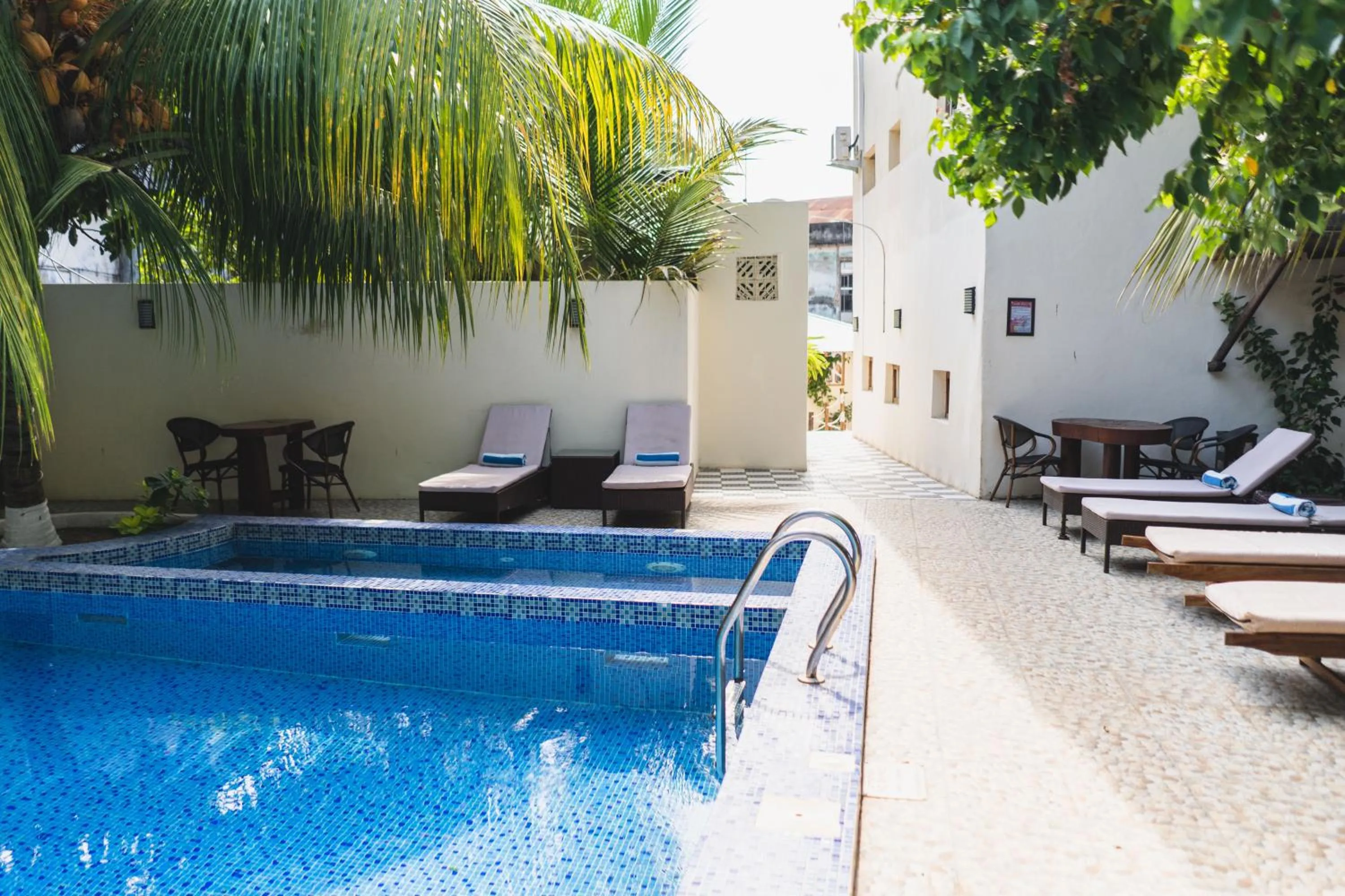 Swimming pool in Antonio Garden Hotel