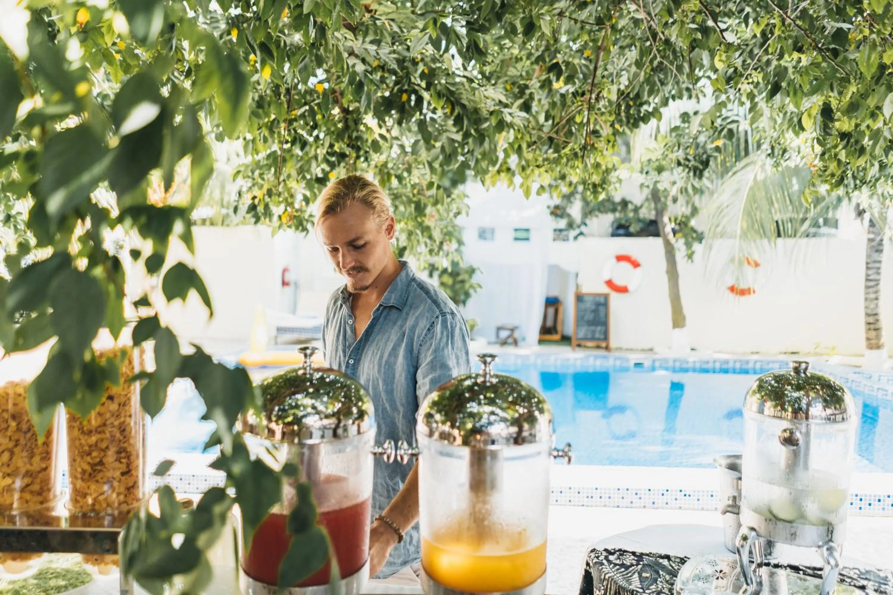 Swimming pool in Antonio Garden Hotel