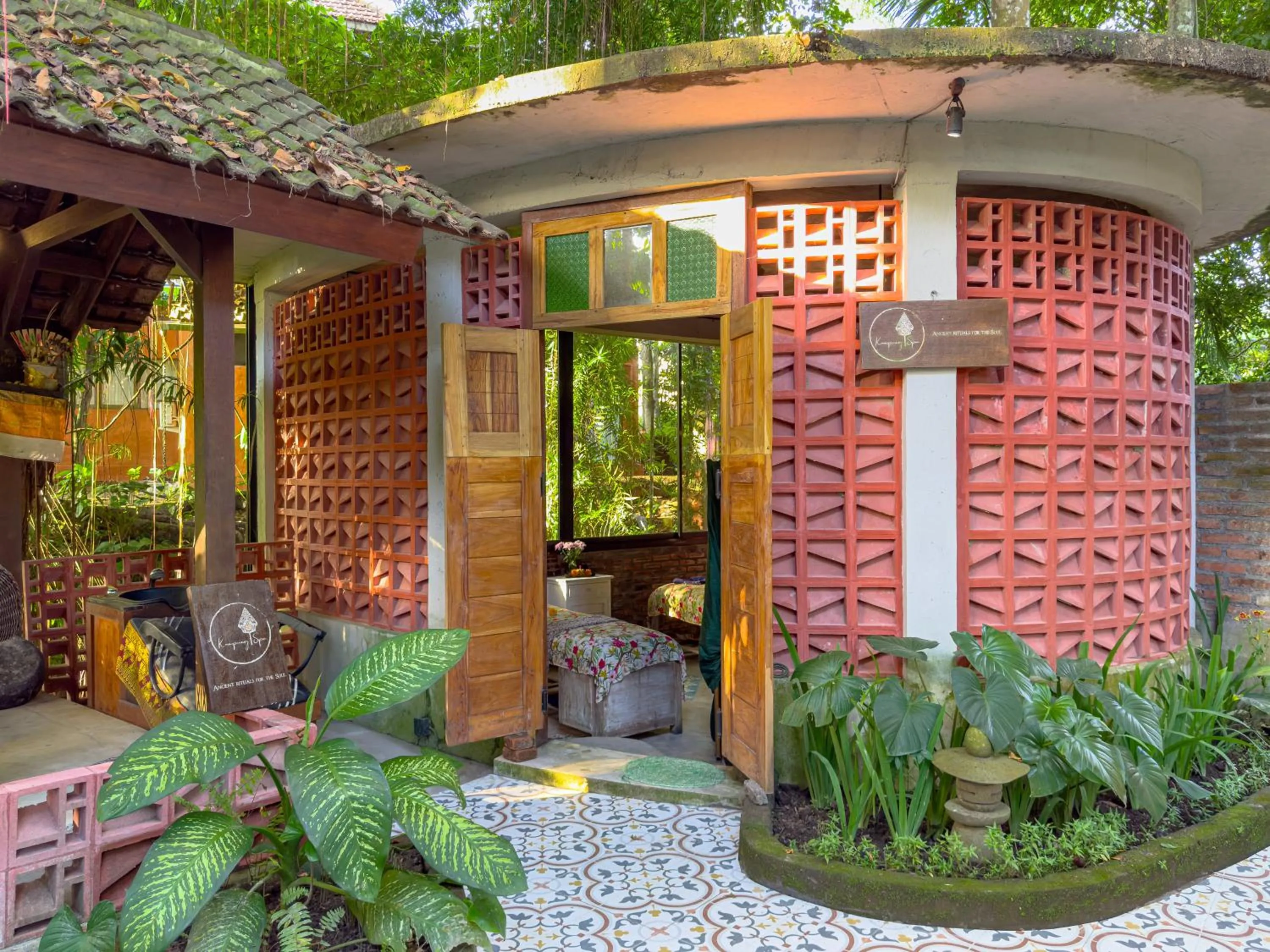 Spa and wellness centre/facilities in Gunung An Retreat