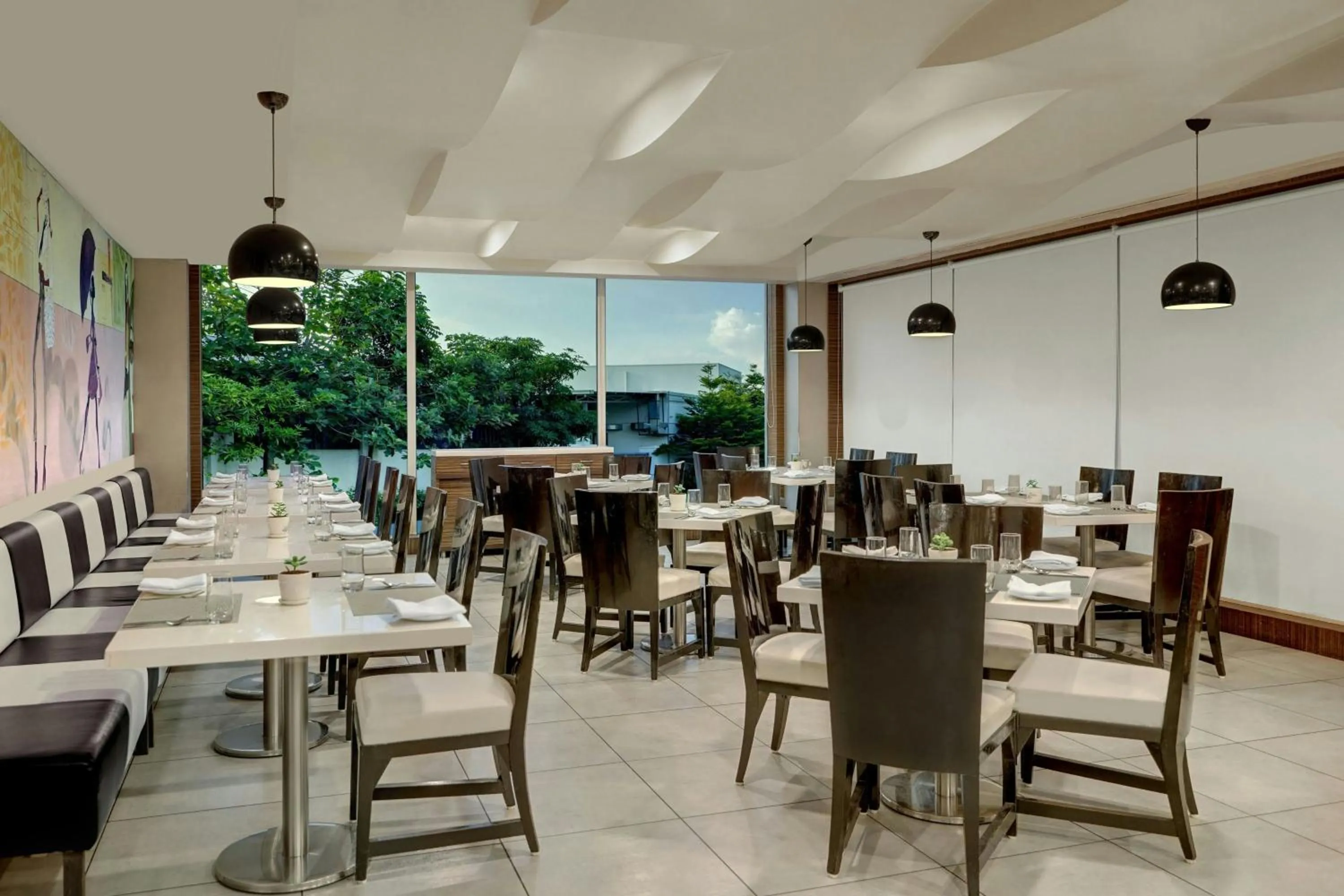 Restaurant/places to eat in The Fern Residency Rajkot, Series by Marriott