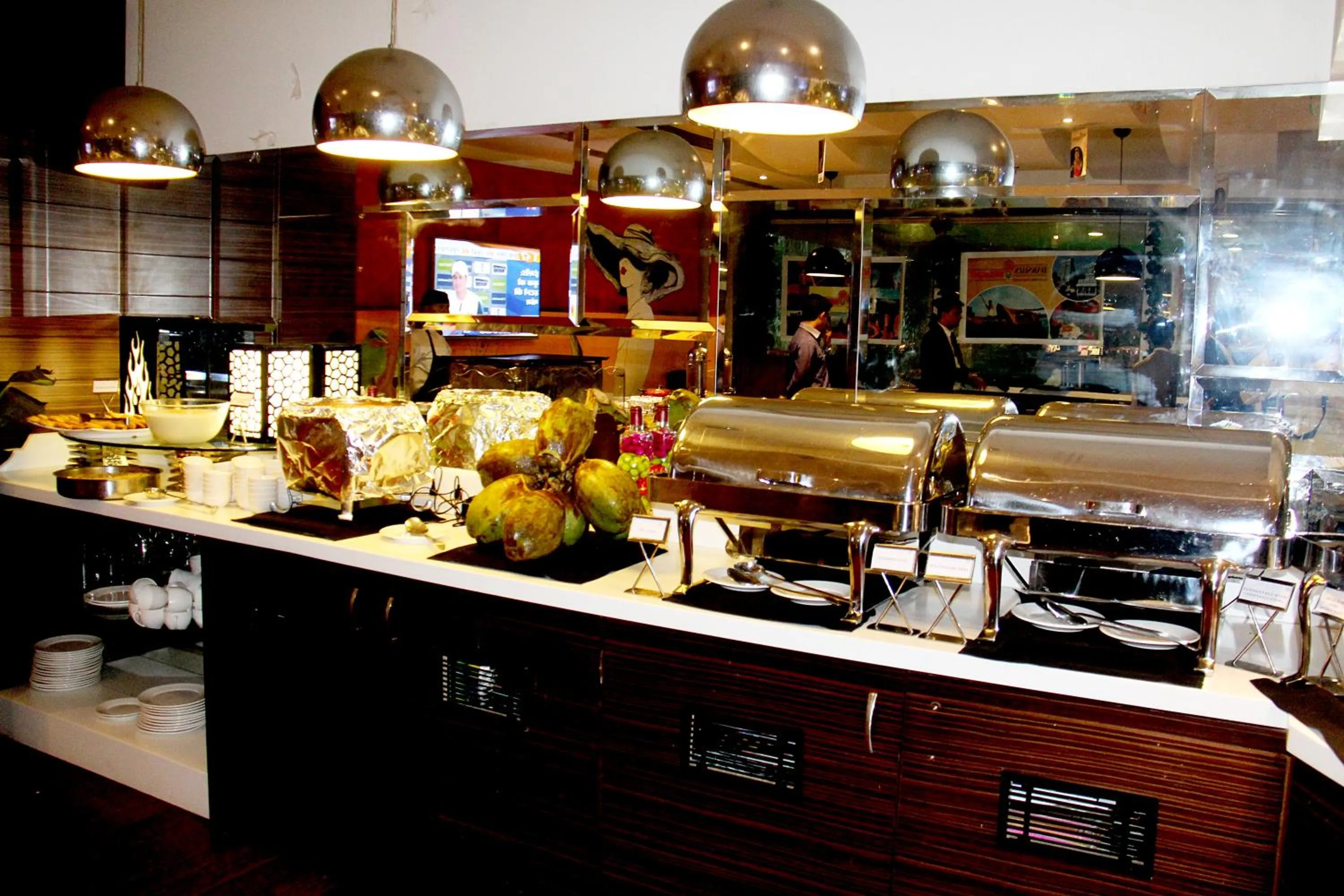Restaurant/places to eat in The Fern Residency Rajkot