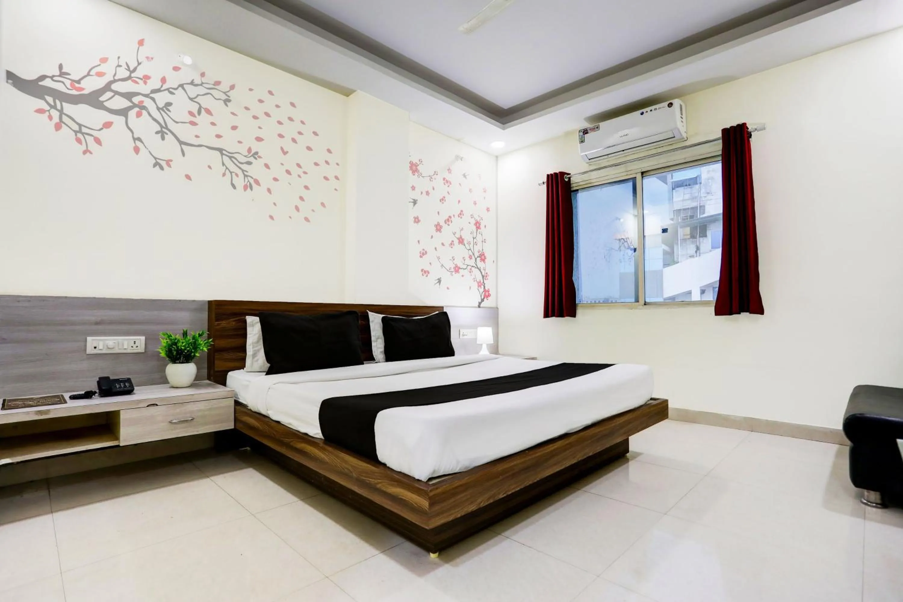 Bedroom, Bed in Townhouse Hoshangabad Road Near Aashima Mall