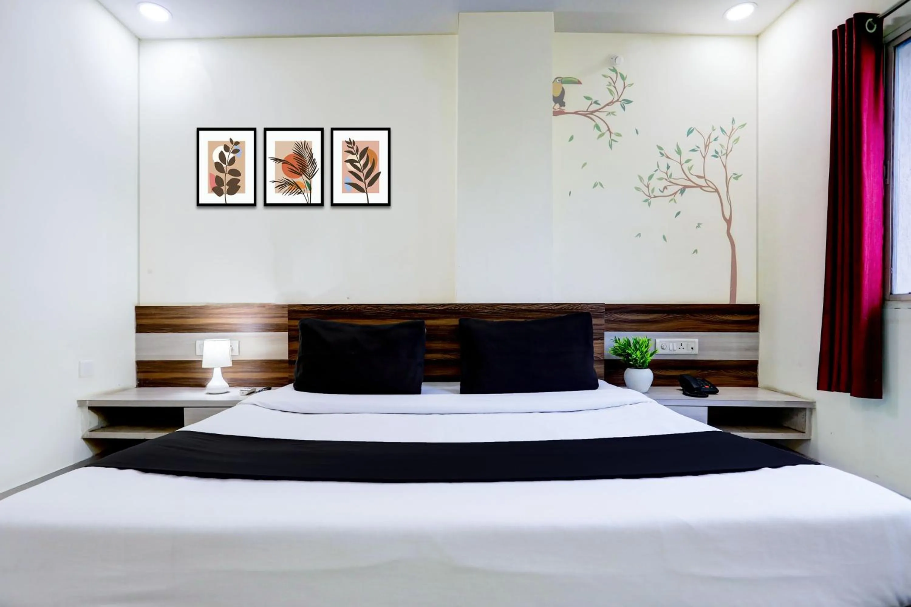 Bedroom, Bed in Townhouse Hoshangabad Road Near Aashima Mall