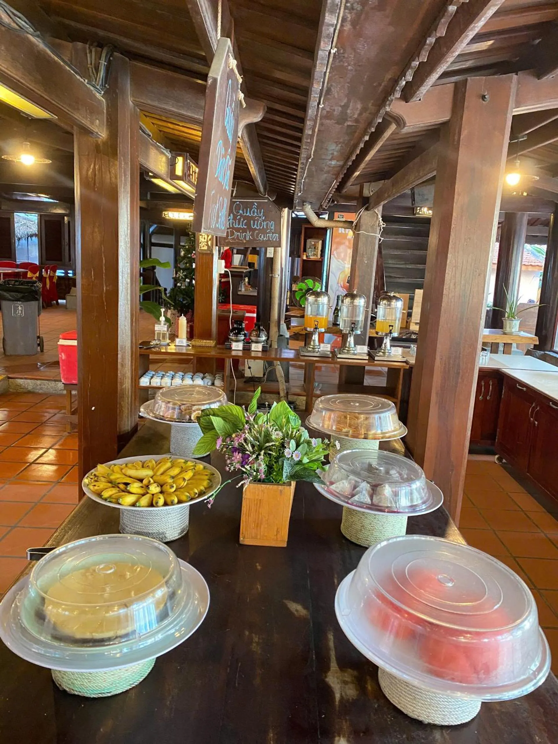 Meals in Le Huynh Mui Ne Hotel