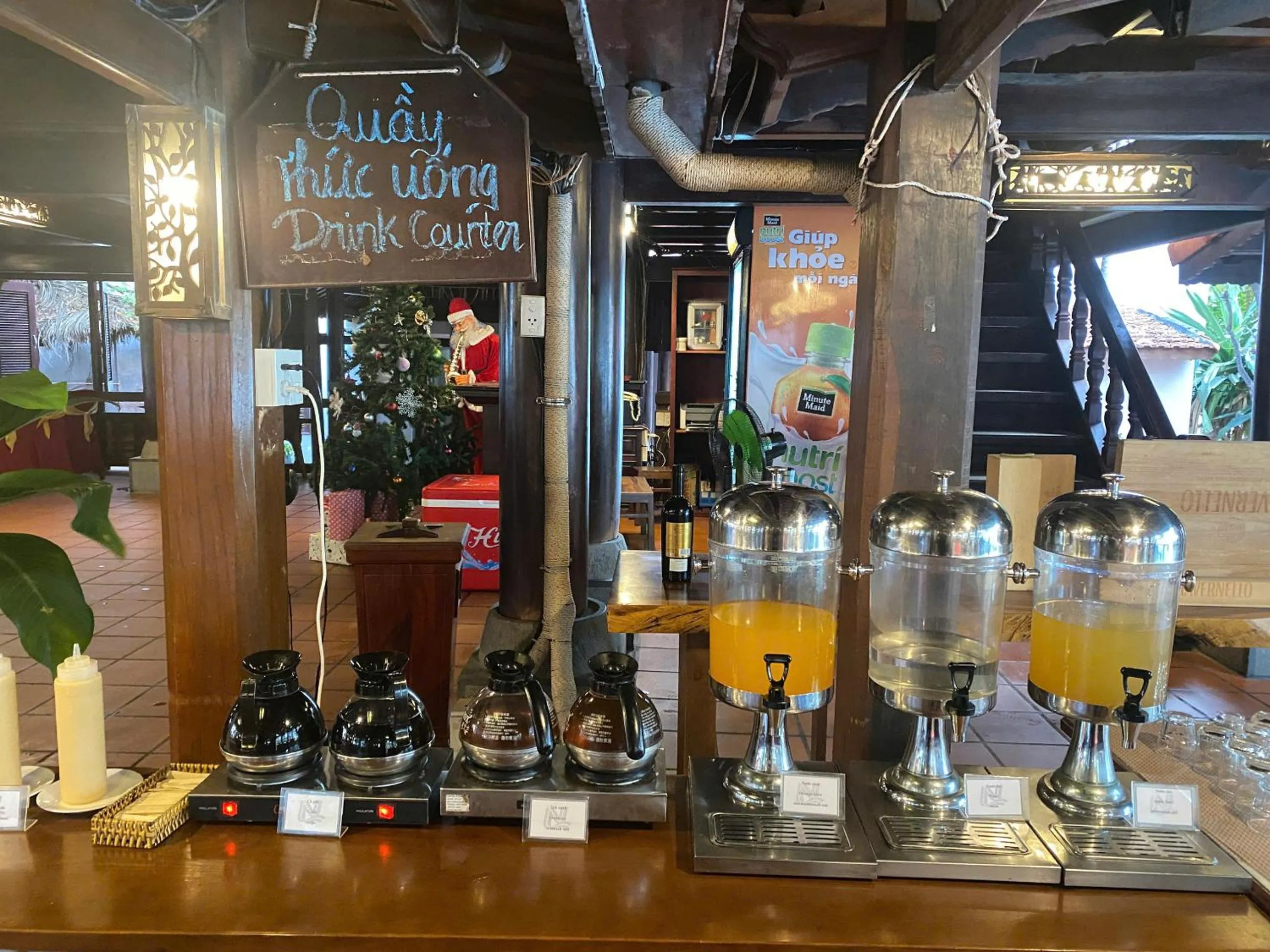Food and drinks in Le Huynh Mui Ne Hotel