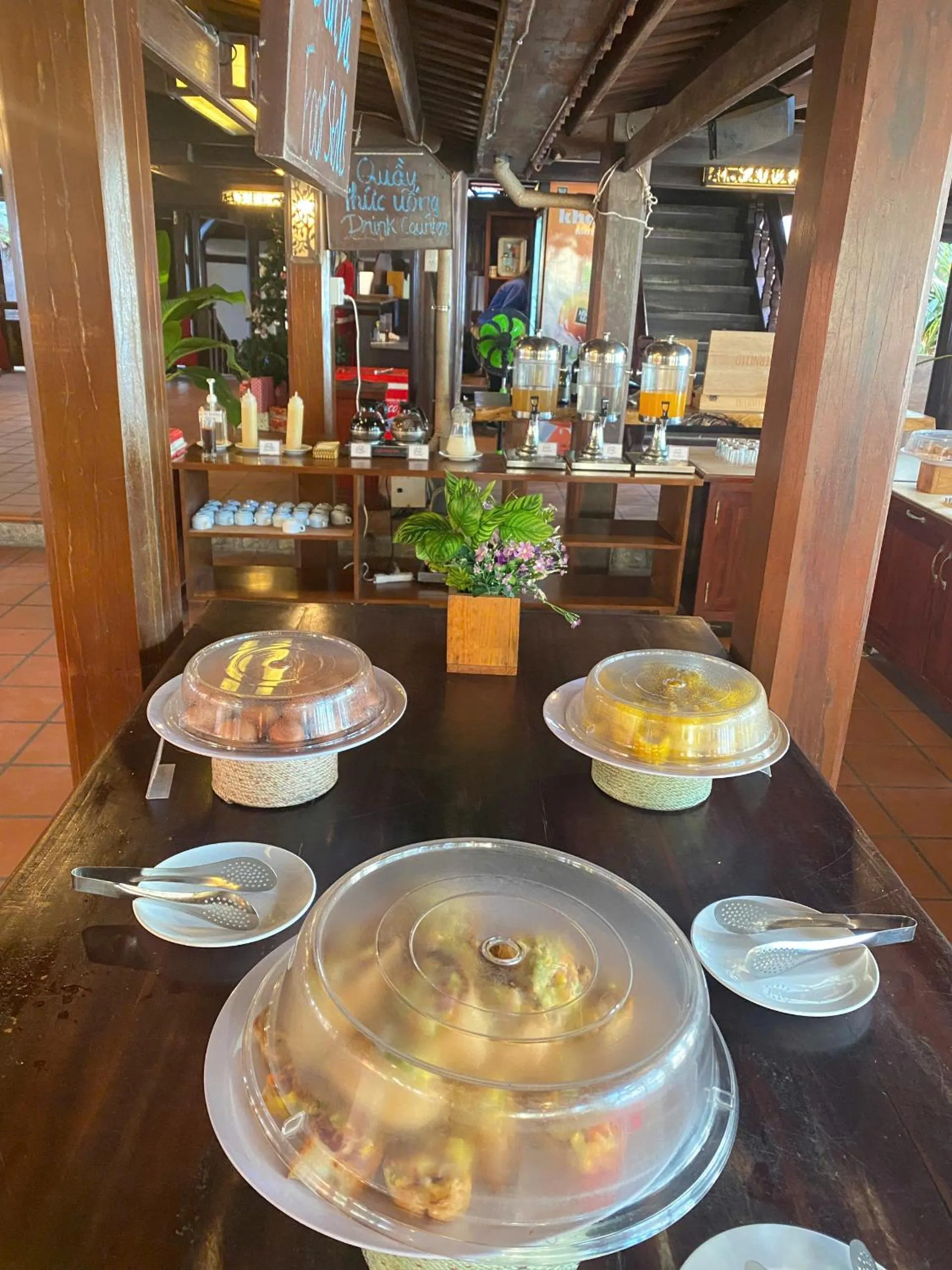 Meals in Le Huynh Mui Ne Hotel