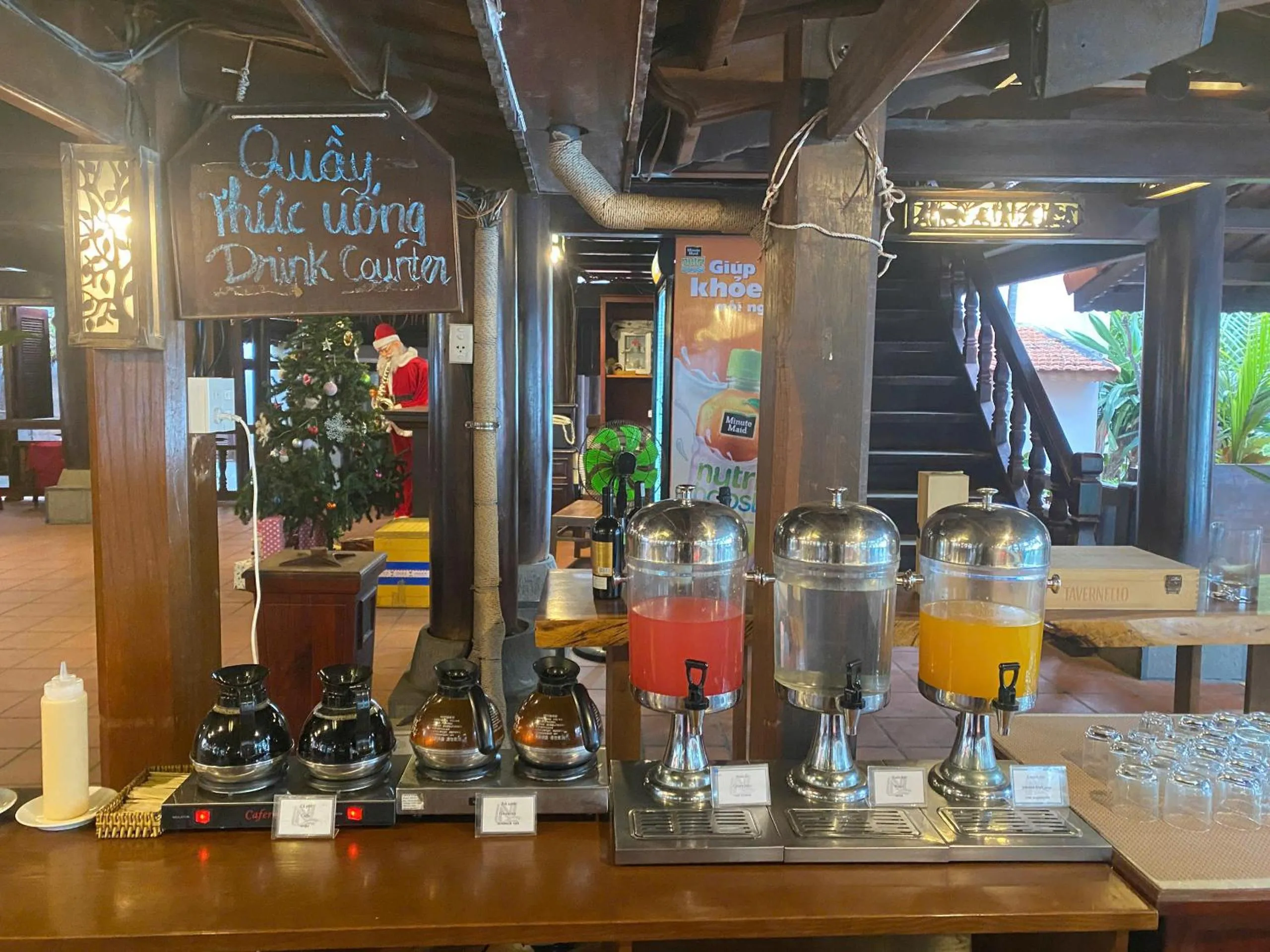 Food and drinks in Le Huynh Mui Ne Hotel