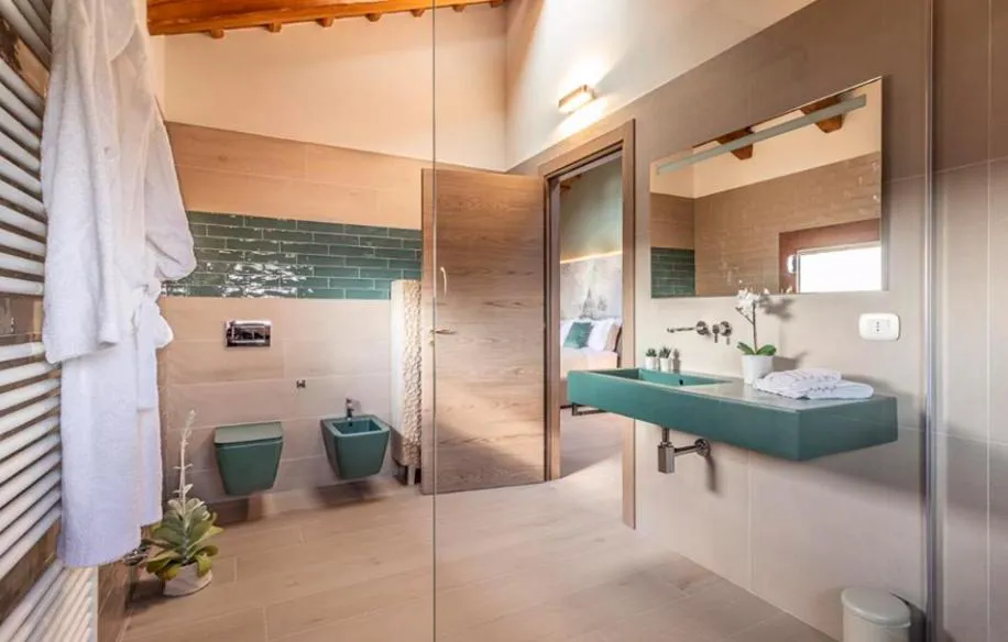 Shower in Monteborre