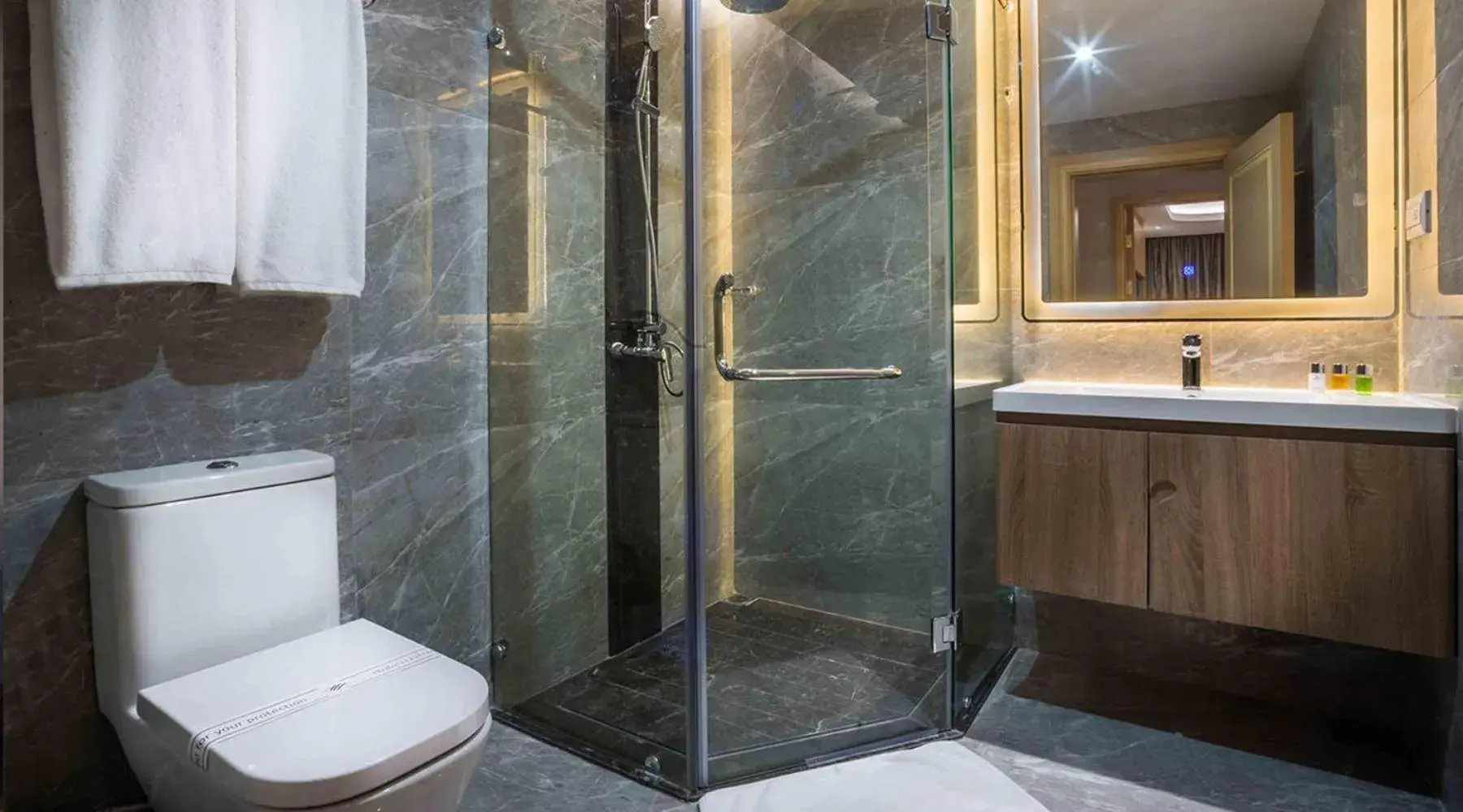 Shower in Boudl Al Olaya Shower in Boudl Al Olaya