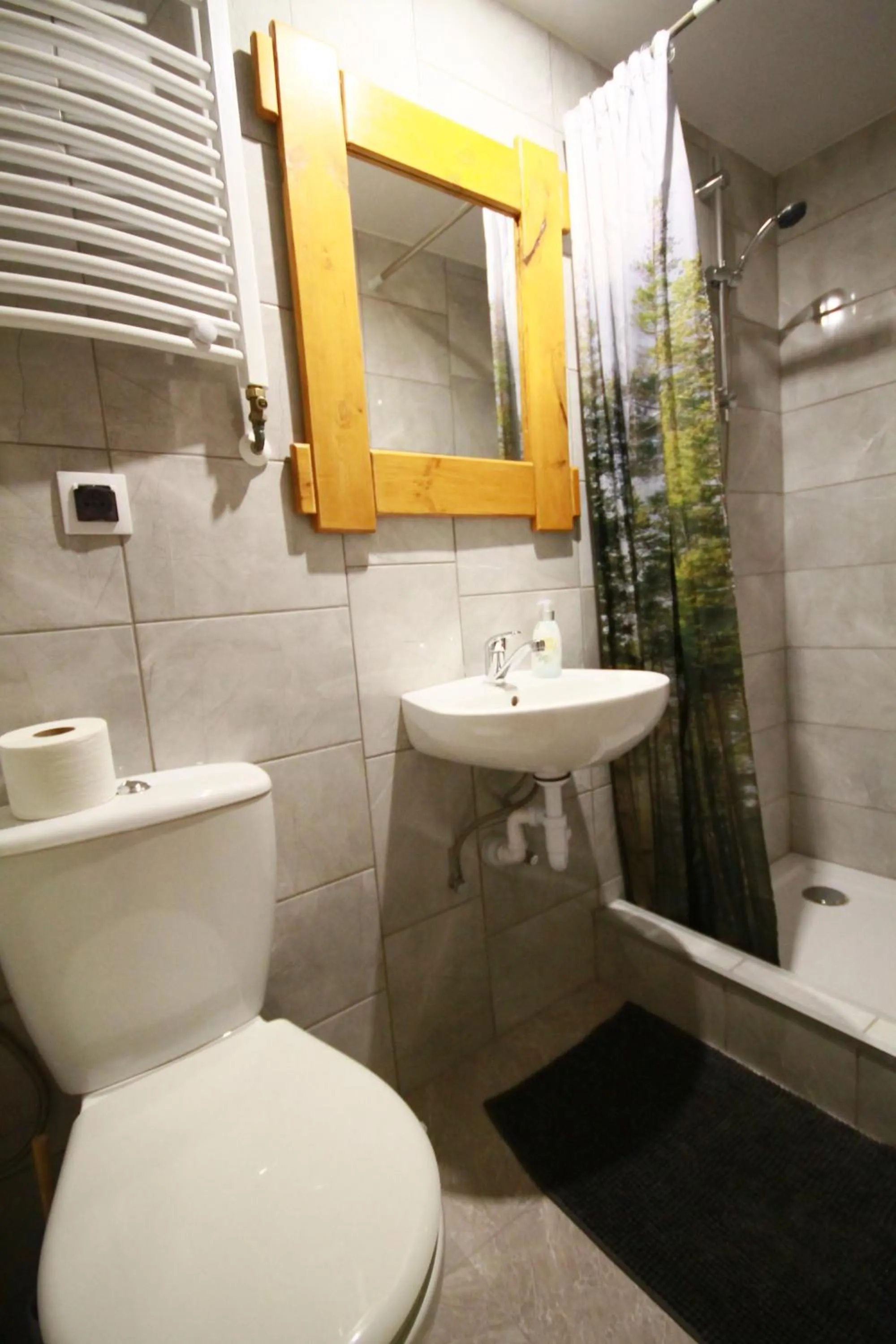 Toilet in Białowieska Leśniczówka "U Jasia i Małgosi"