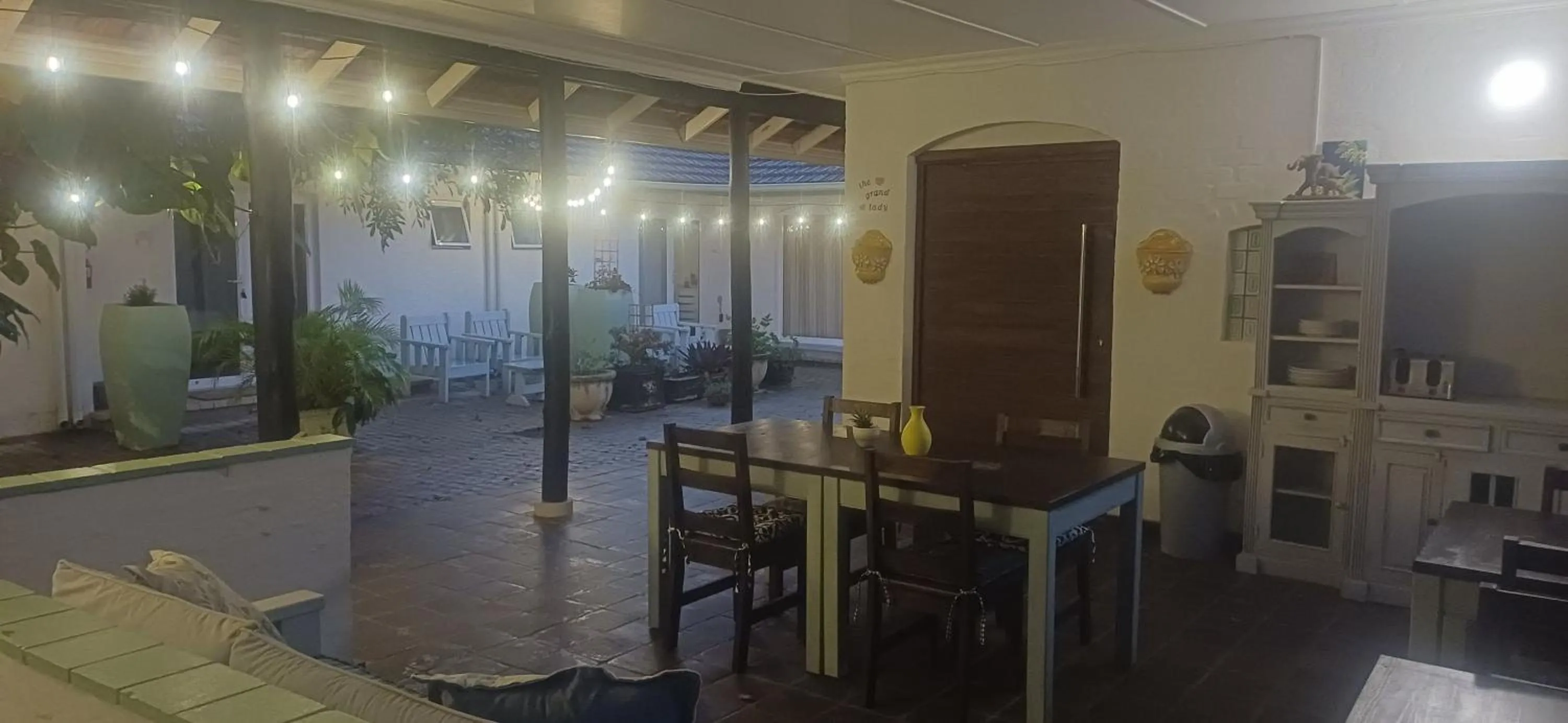 Property building in Bare Feet Retreat B&B