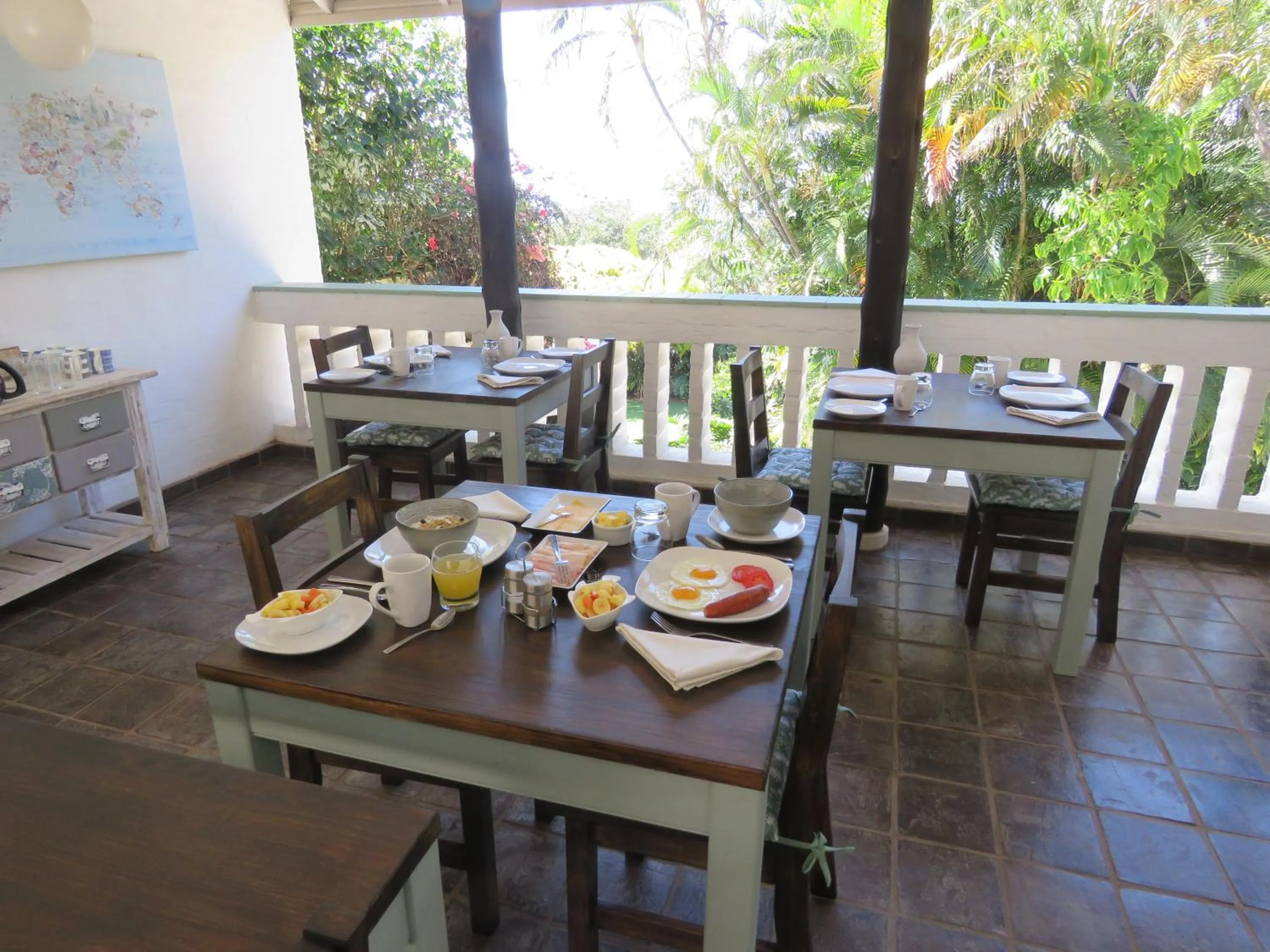 Breakfast in Bare Feet Retreat B&B