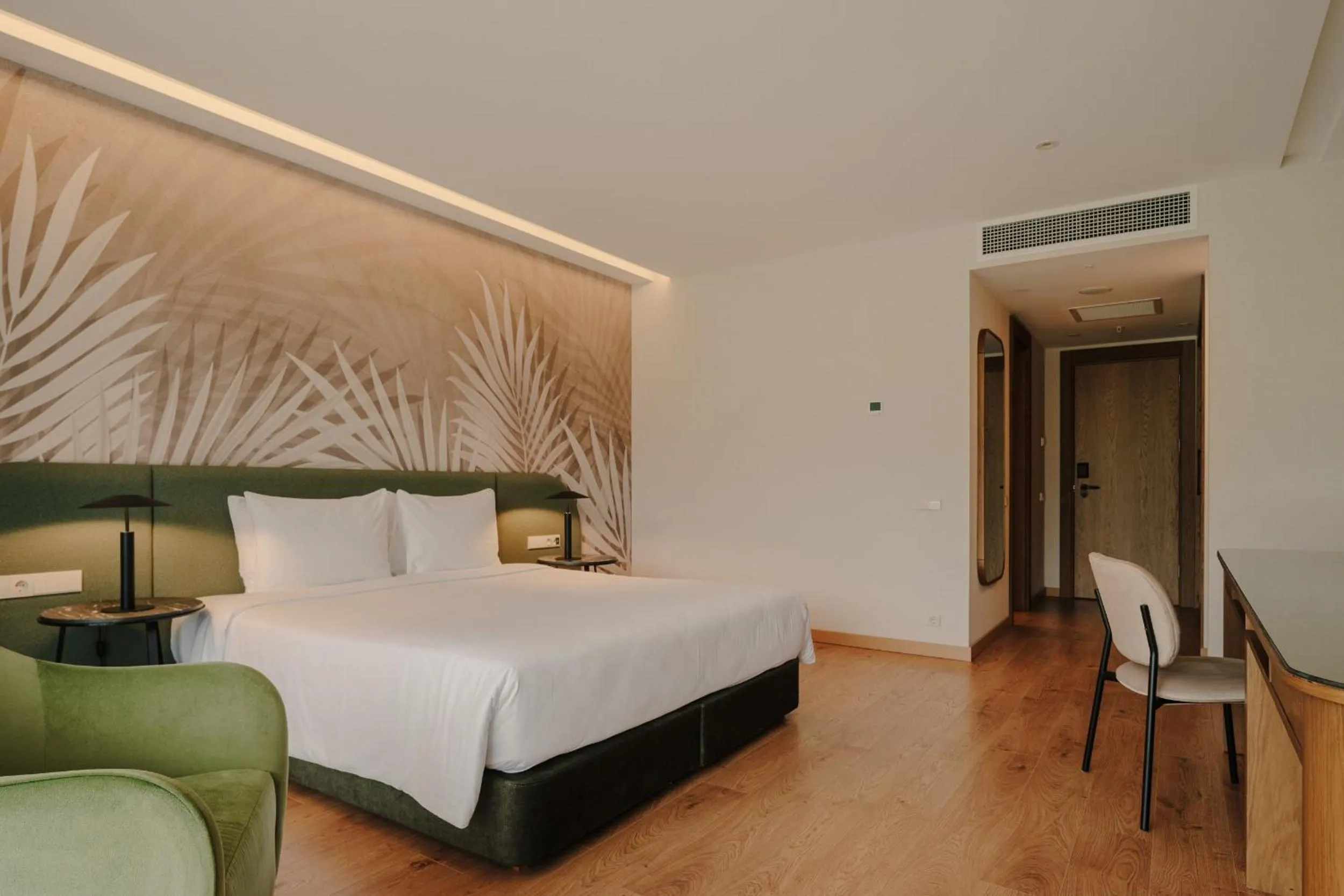 Bedroom, Bed in Lopota Lake Resort & Spa