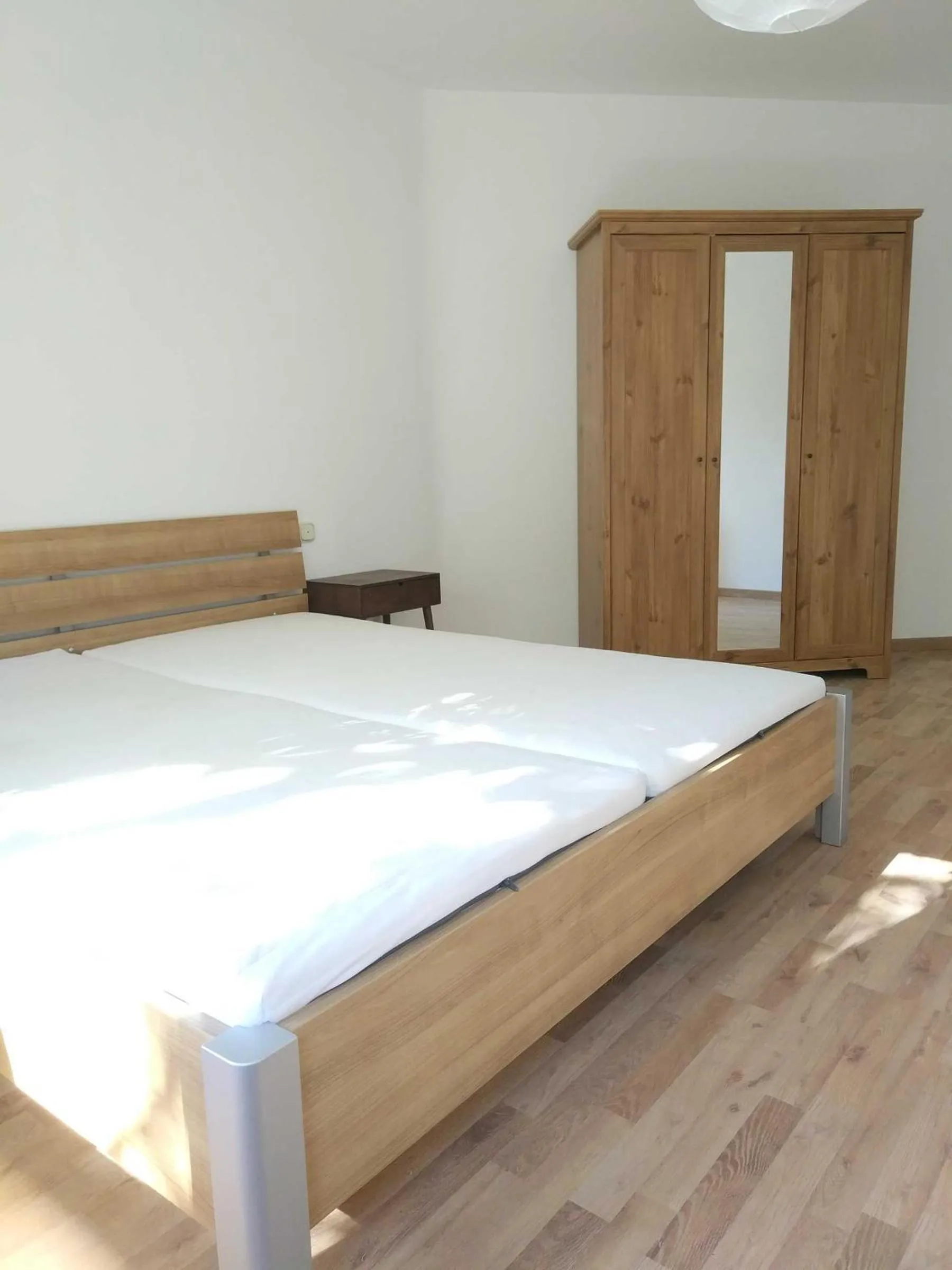 Bed in Sonnige EG_Wohnung mit Garten Terr