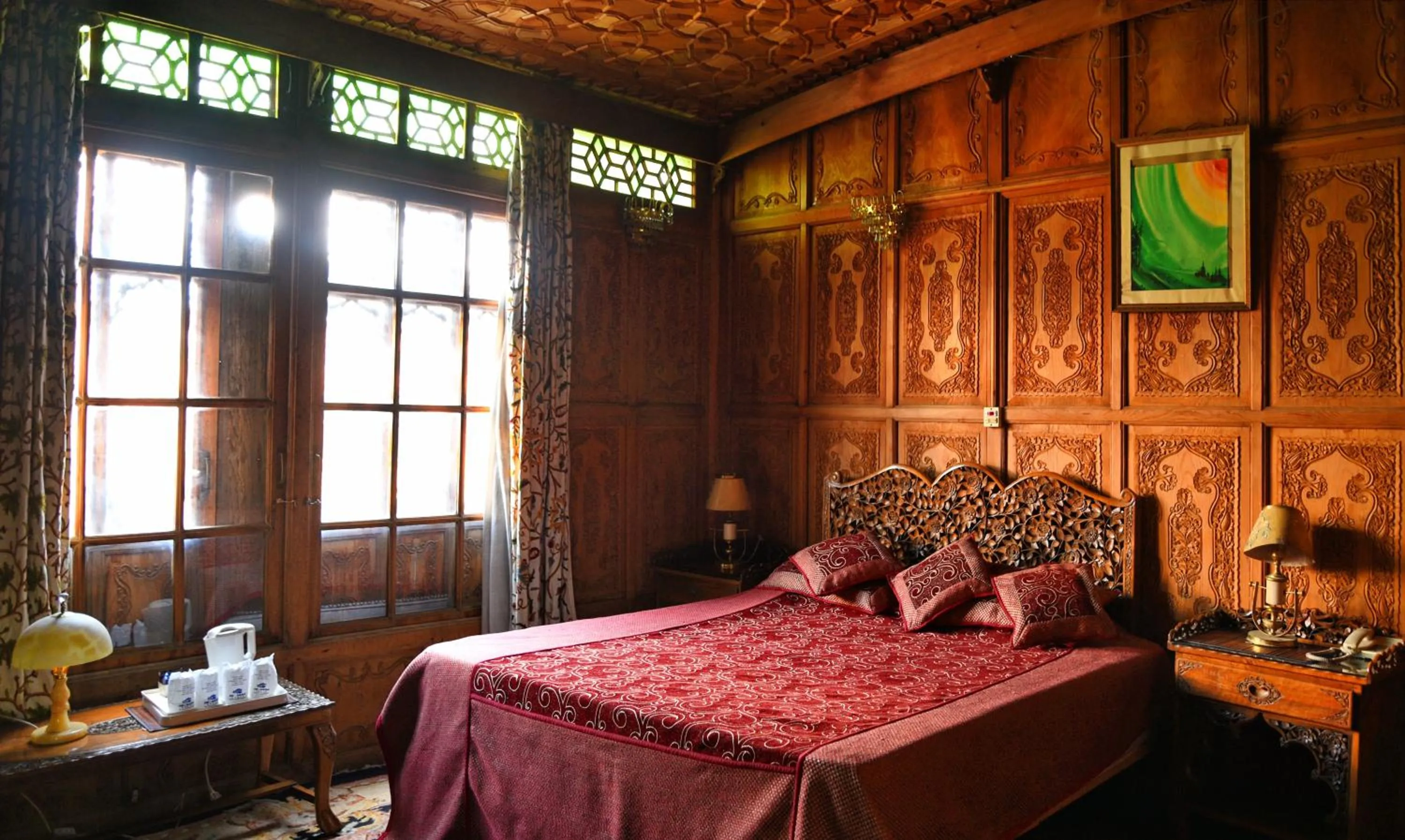 Bedroom in De Laila House Boat by Sterling