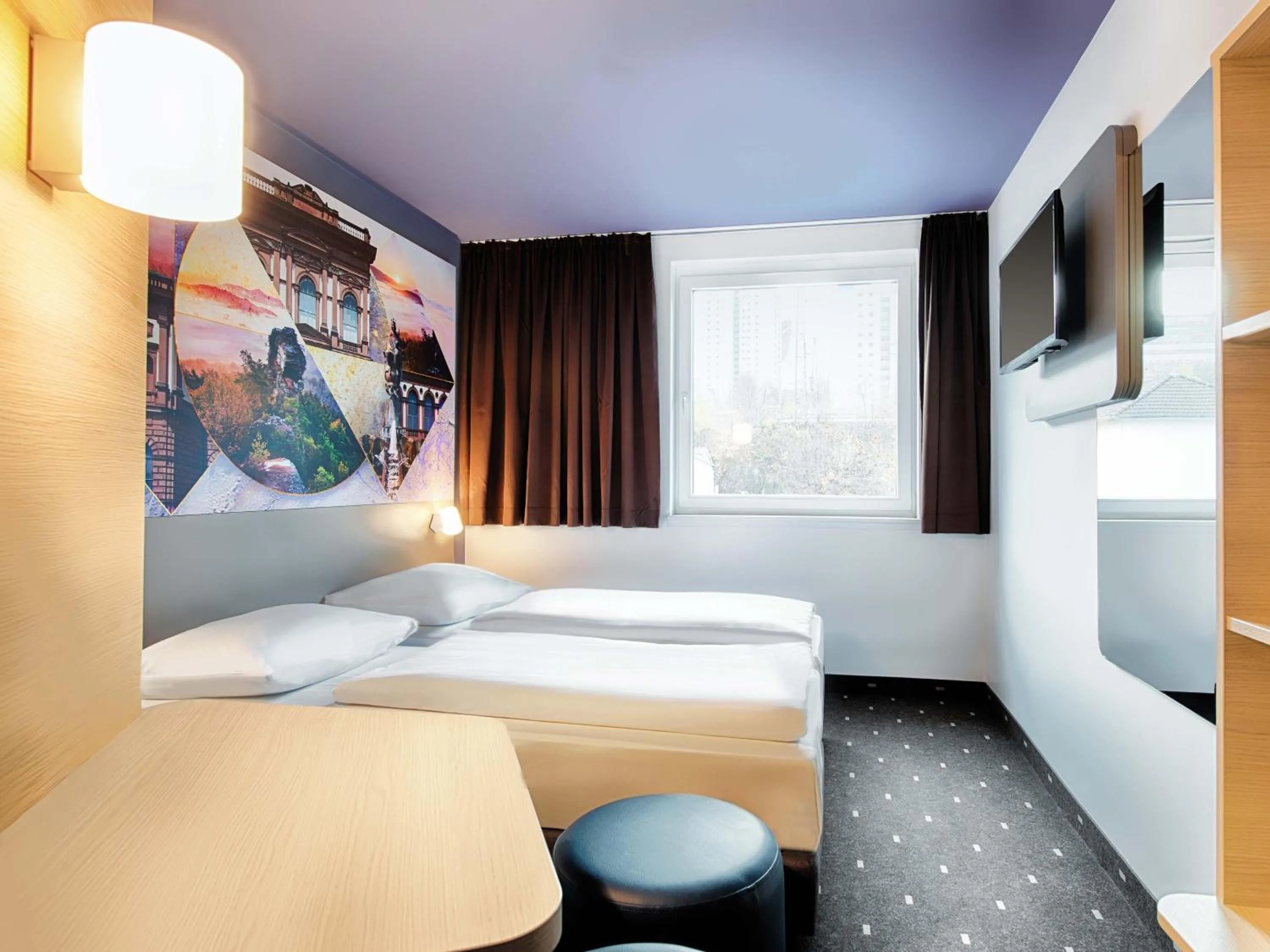 Photo of the whole room, Bed in B&B Hotel Kaiserslautern