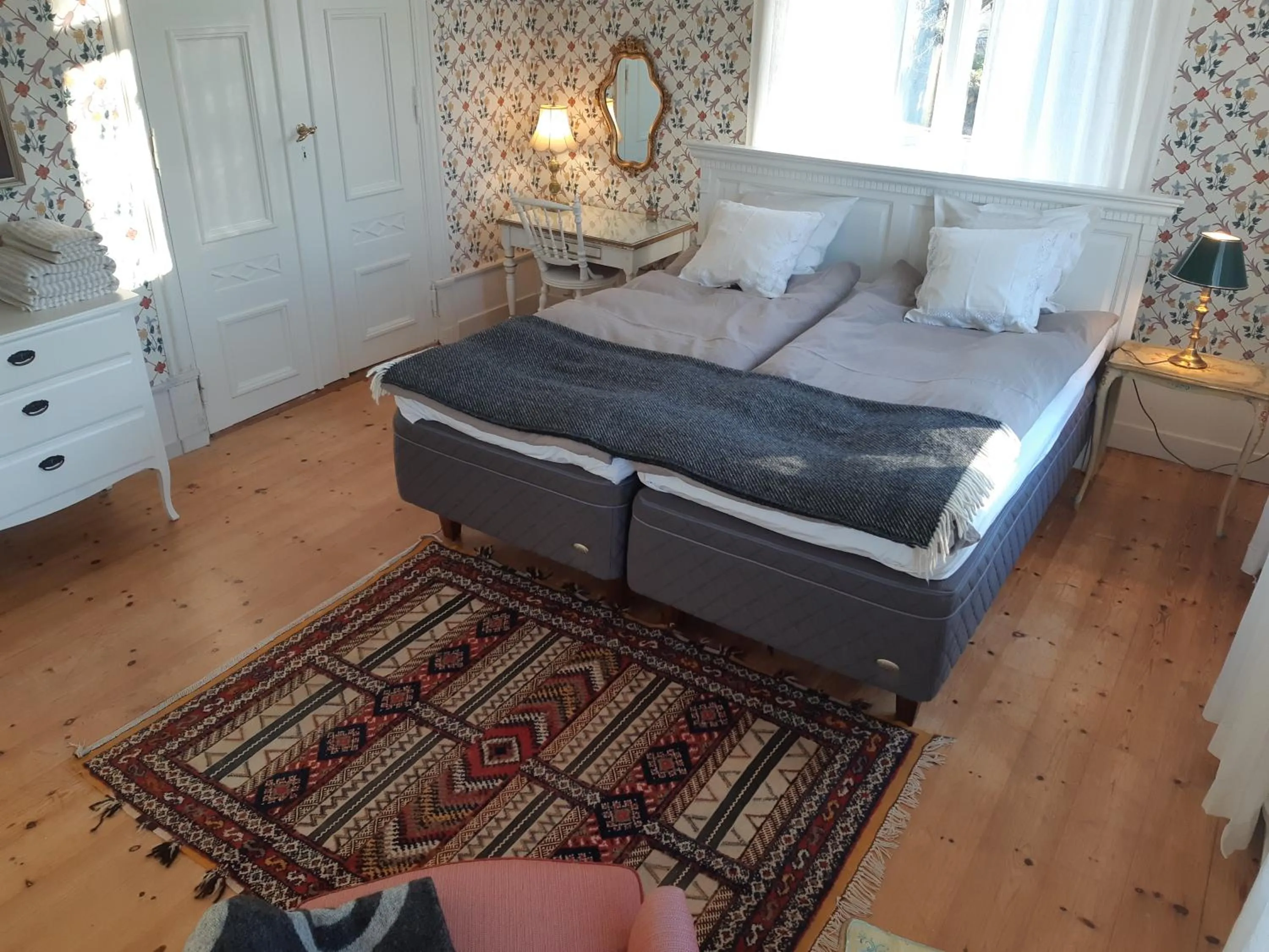 Photo of the whole room, Bed in Hoby Gård B&B