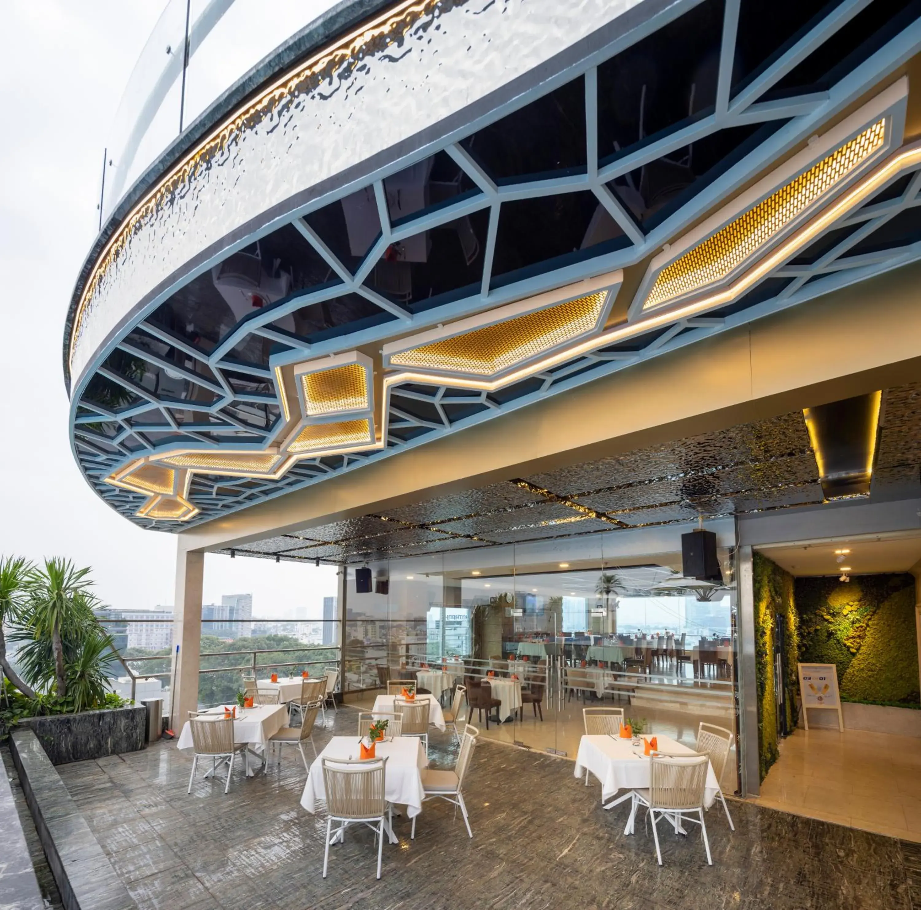 Restaurant/places to eat in Eden Star Saigon Hotel Restaurant/places to eat in Eden Star Saigon Hotel